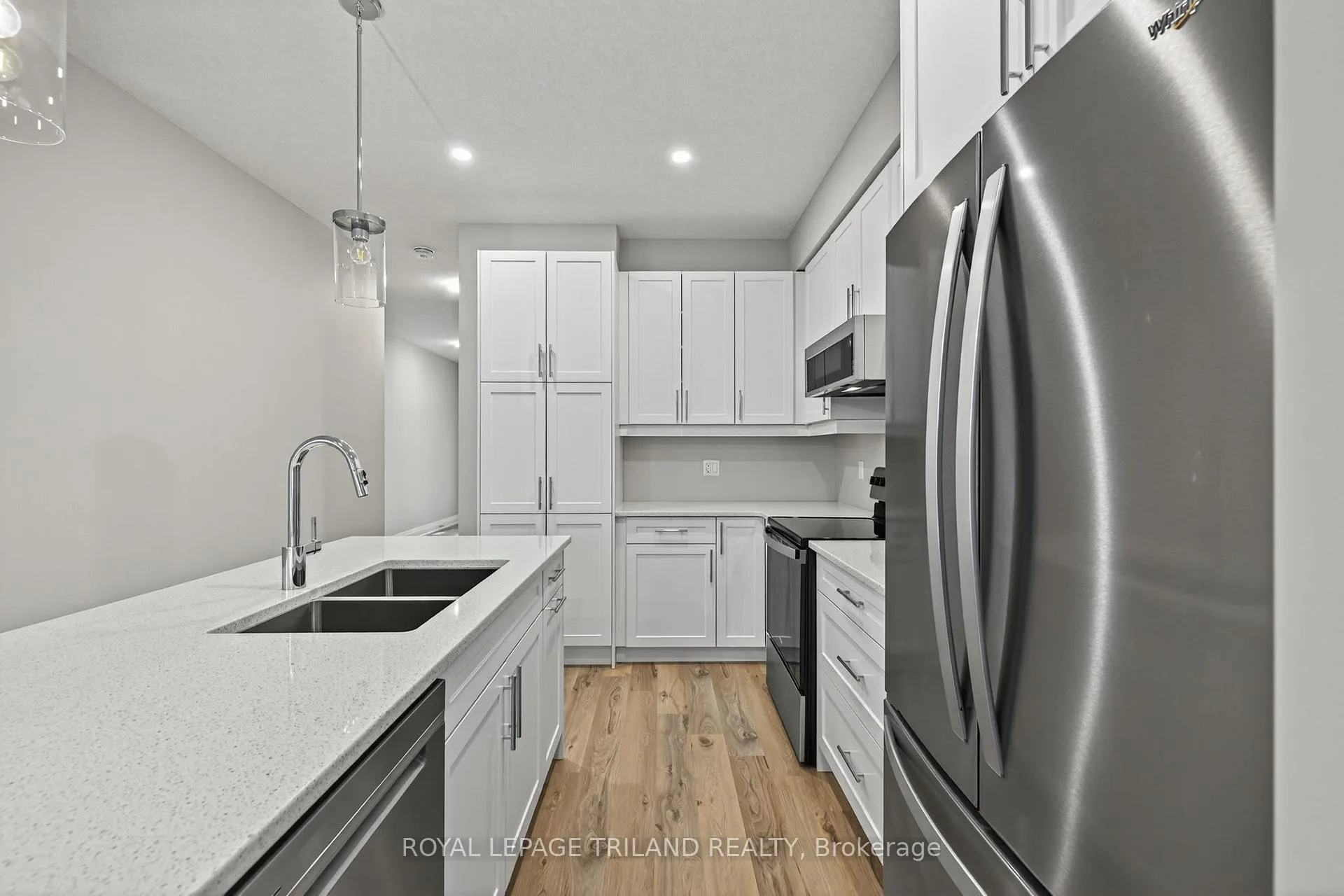 Photo 14 of 764 Banyan Lane, London, North E — HOMEH