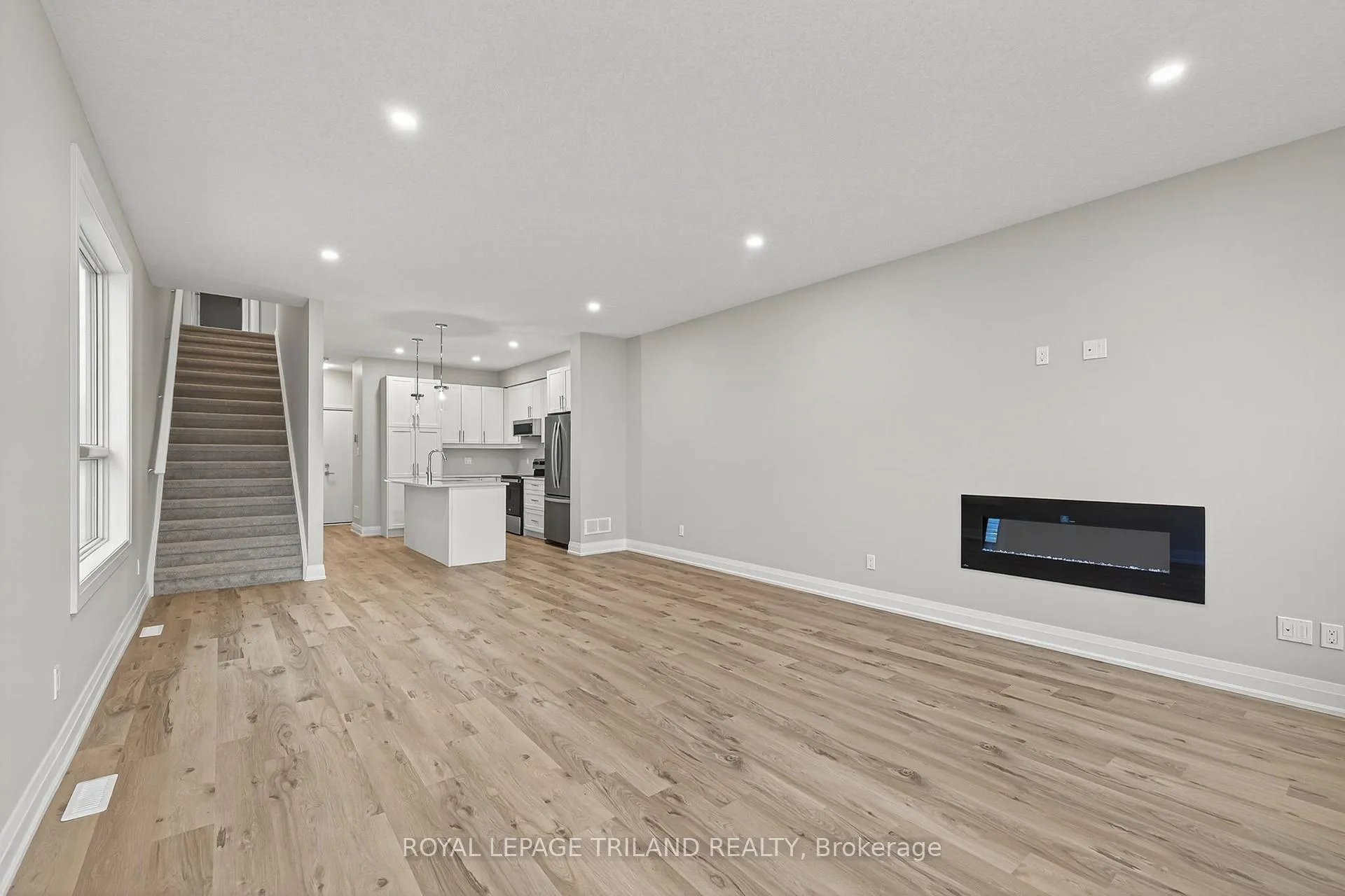 Photo 18 of 764 Banyan Lane, London, North E — HOMEH