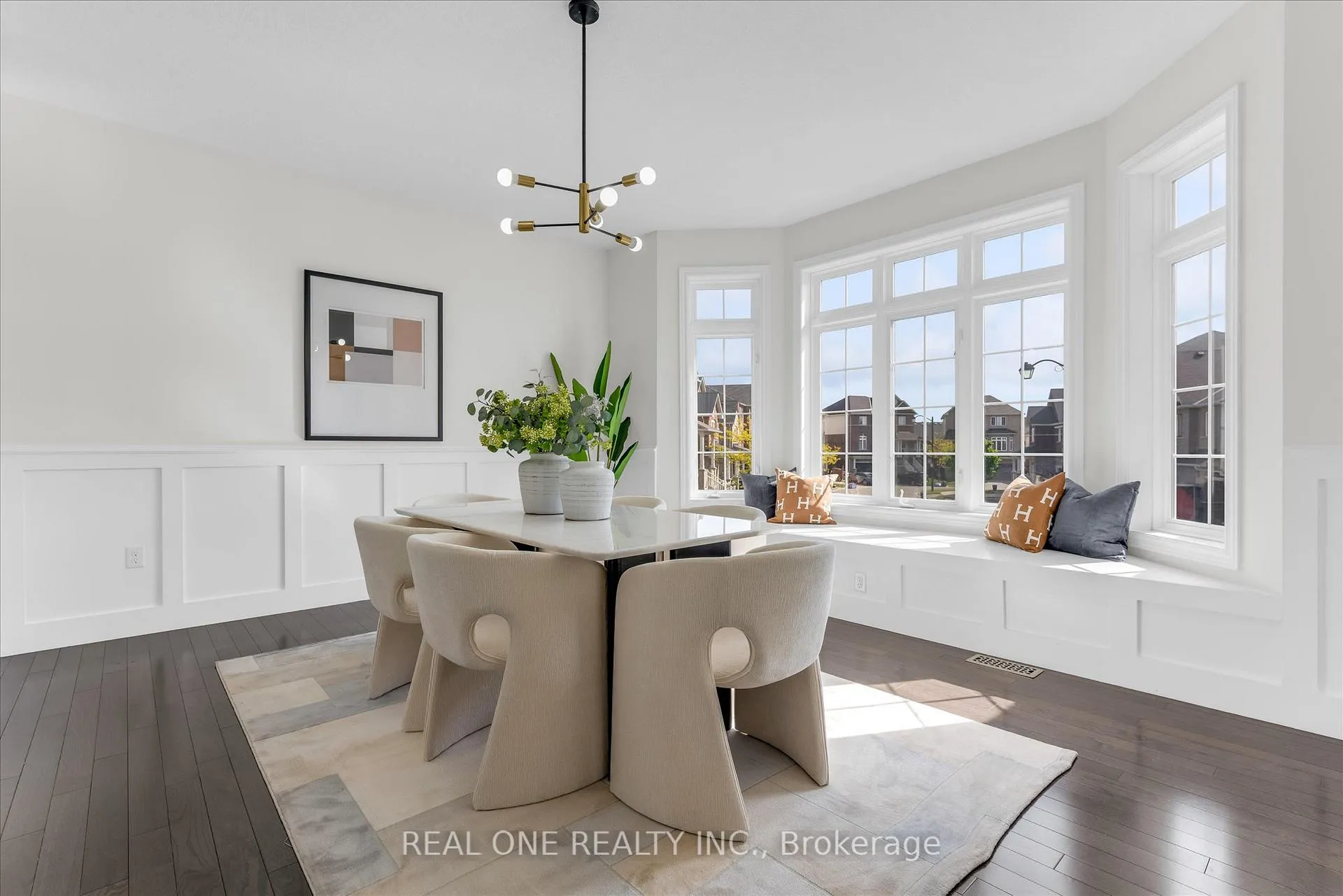 Photo 1 of 556 Sanderson Crescent, Milton, Clarke — HOMEH