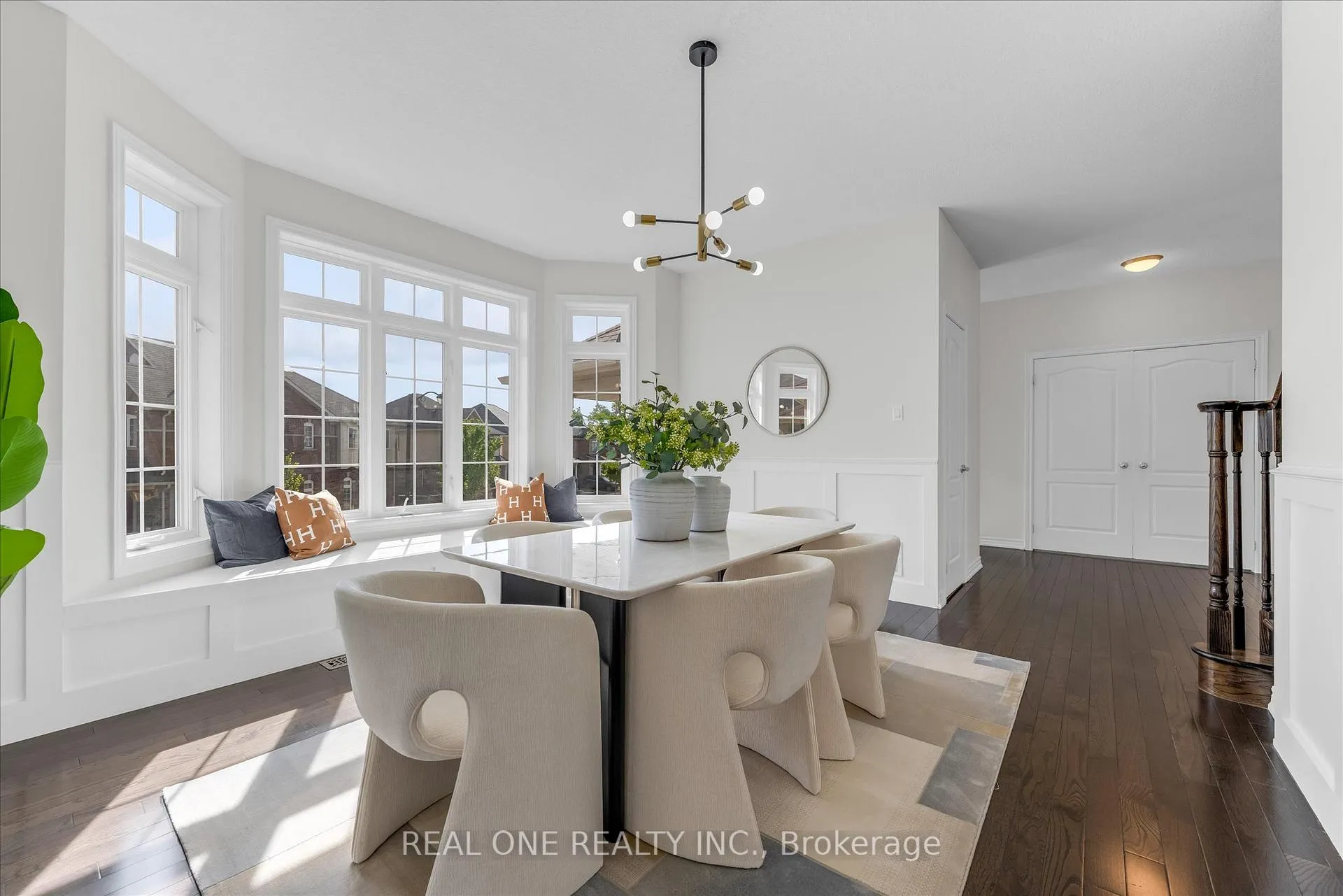 Photo 4 of 556 Sanderson Crescent, Milton, Clarke — HOMEH