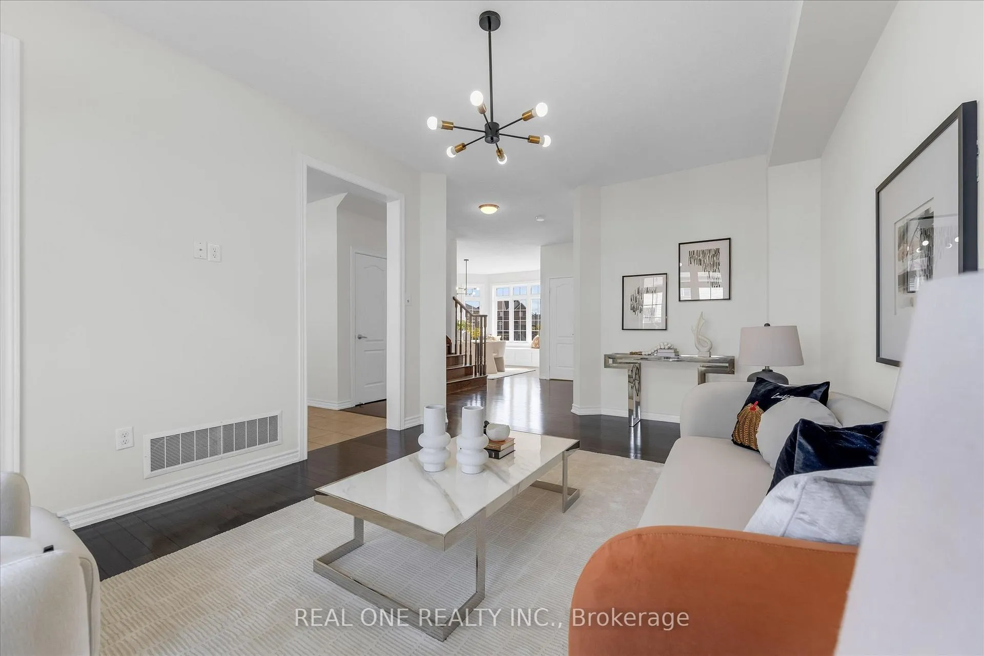 Photo 9 of 556 Sanderson Crescent, Milton, Clarke — HOMEH
