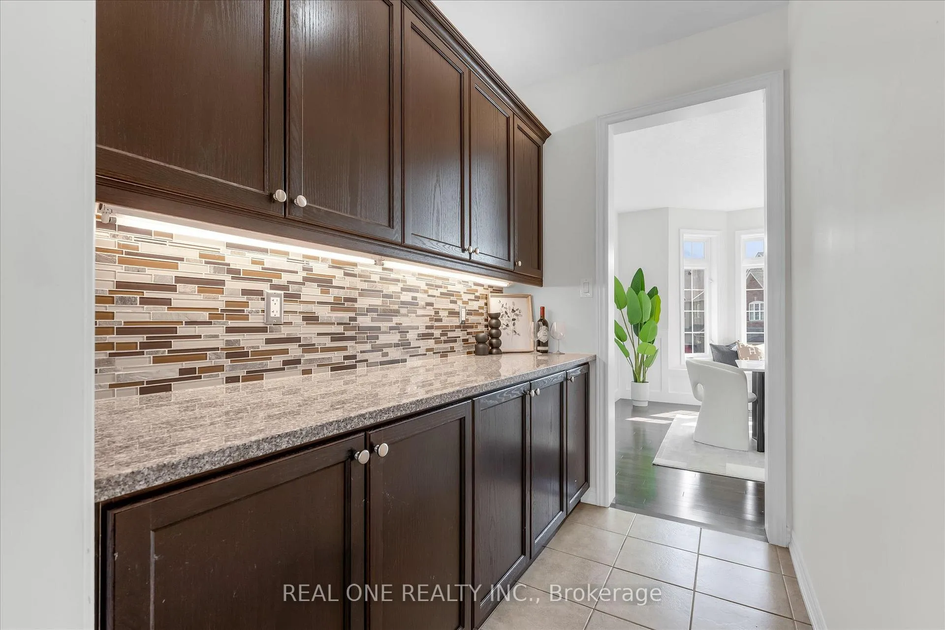 Photo 16 of 556 Sanderson Crescent, Milton, Clarke — HOMEH