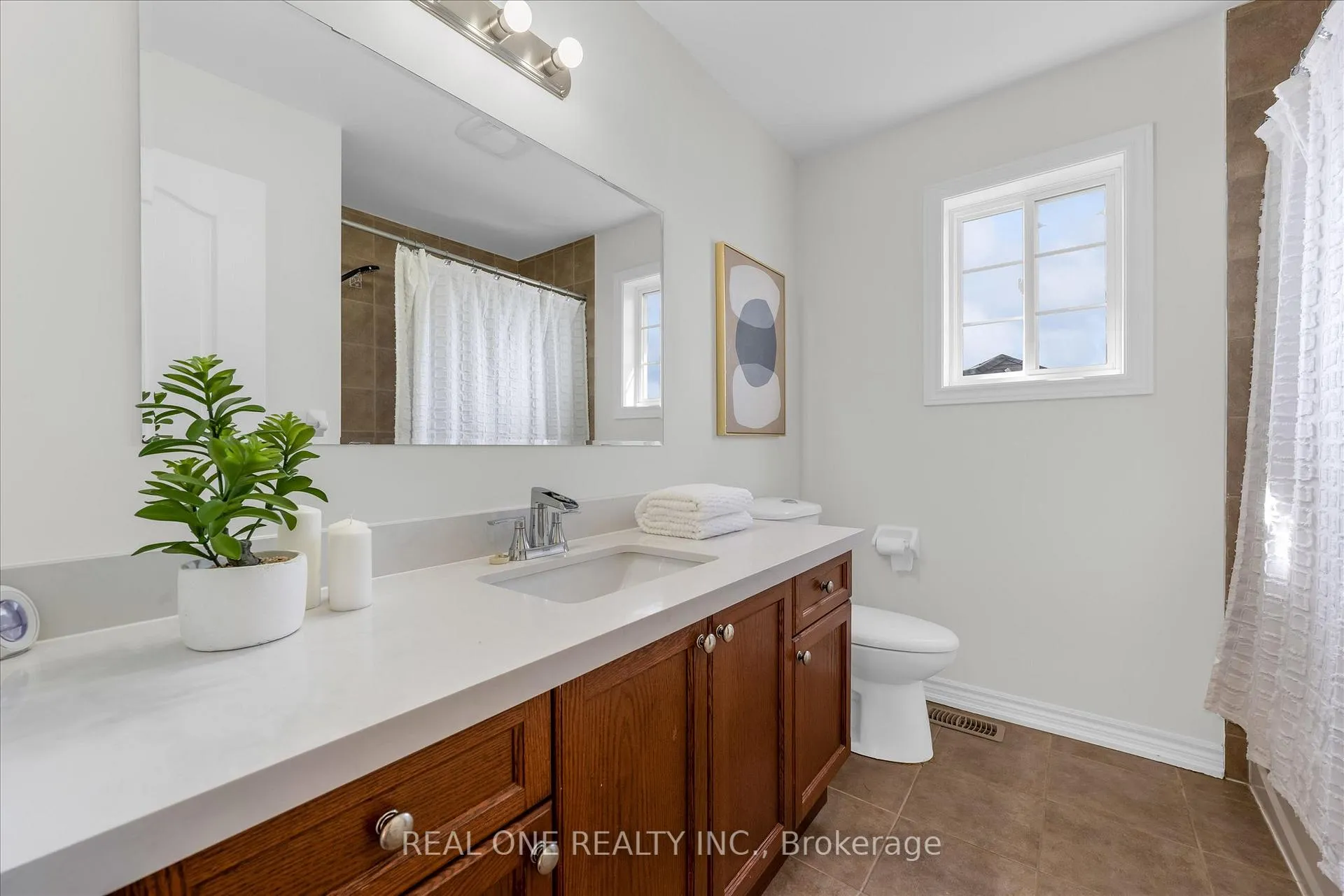 Photo 27 of 556 Sanderson Crescent, Milton, Clarke — HOMEH