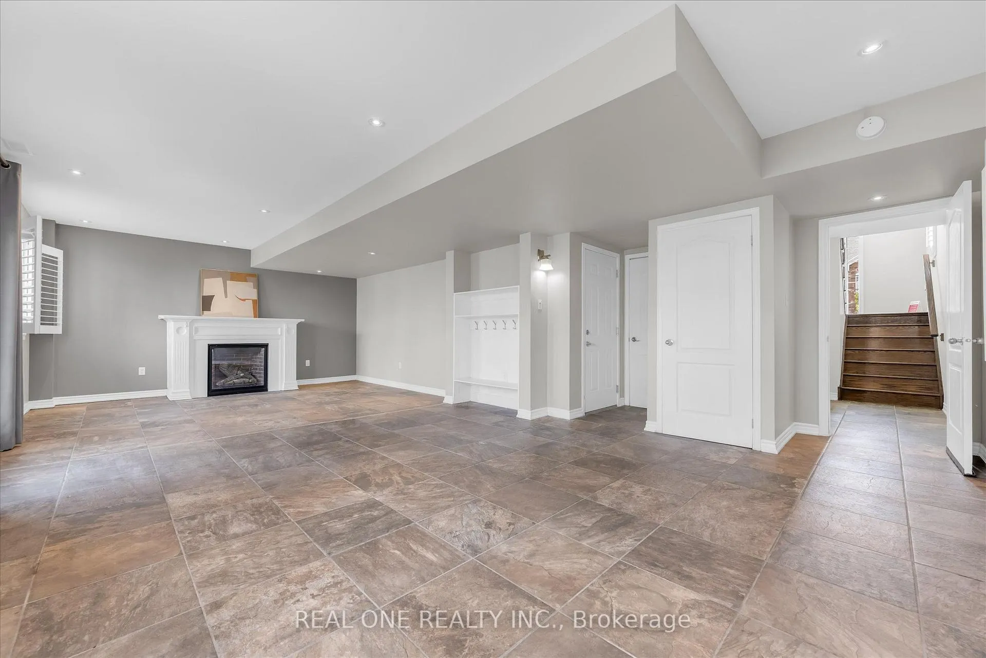 Photo 32 of 556 Sanderson Crescent, Milton, Clarke — HOMEH