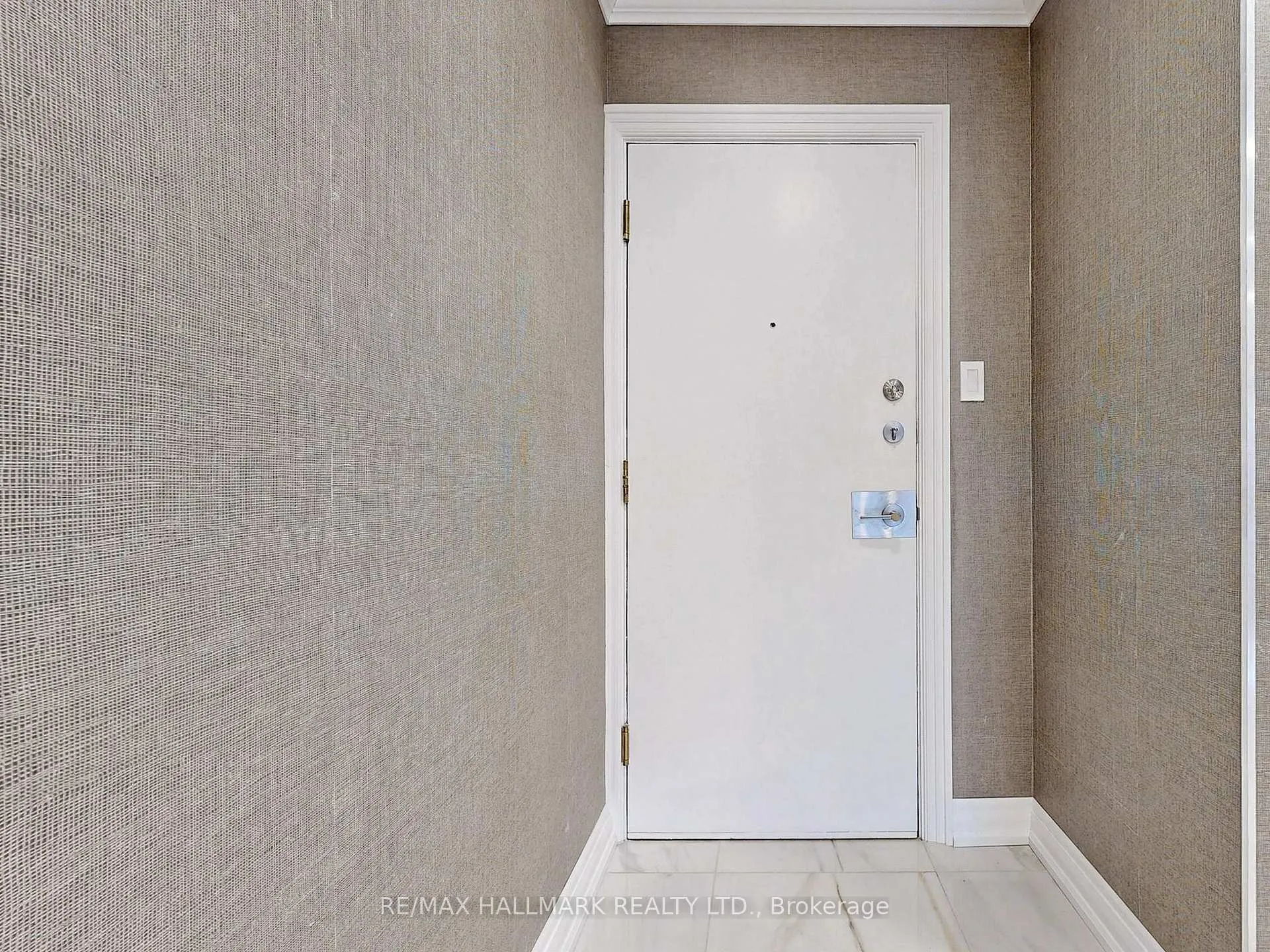 Photo 10 of Unit 201, 619 Avenue Road, Toronto, Yonge-St. Clair — HOMEH