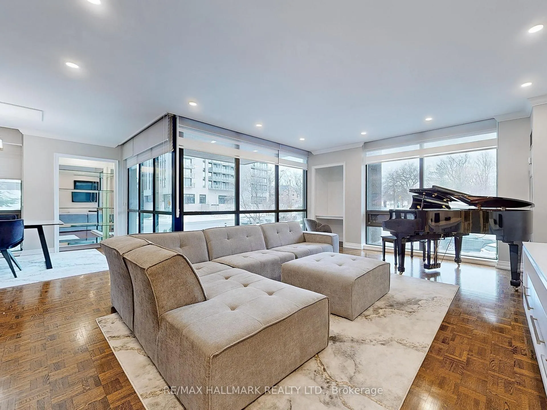 Photo 11 of Unit 201, 619 Avenue Road, Toronto, Yonge-St. Clair — HOMEH