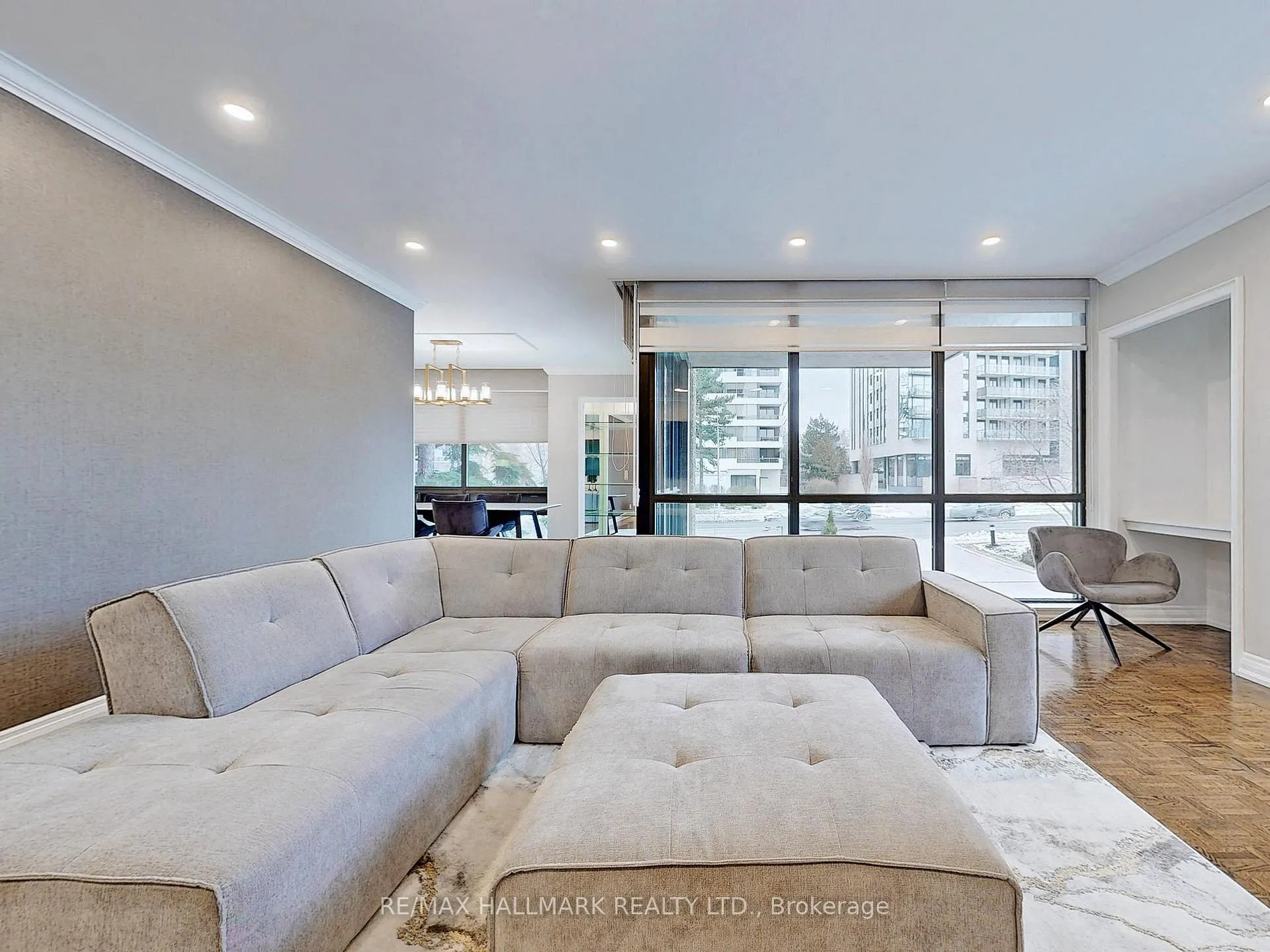 Photo 12 of Unit 201, 619 Avenue Road, Toronto, Yonge-St. Clair — HOMEH