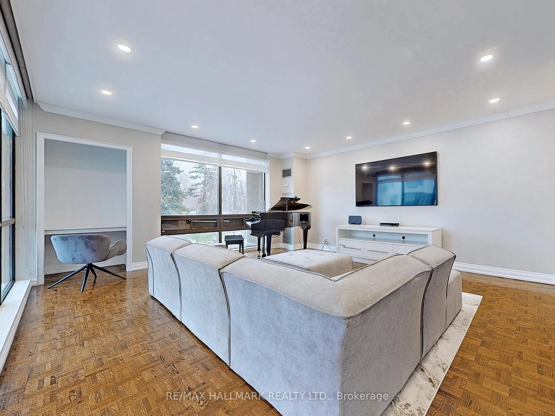 Photo 14 of Unit 201, 619 Avenue Road, Toronto, Yonge-St. Clair — HOMEH