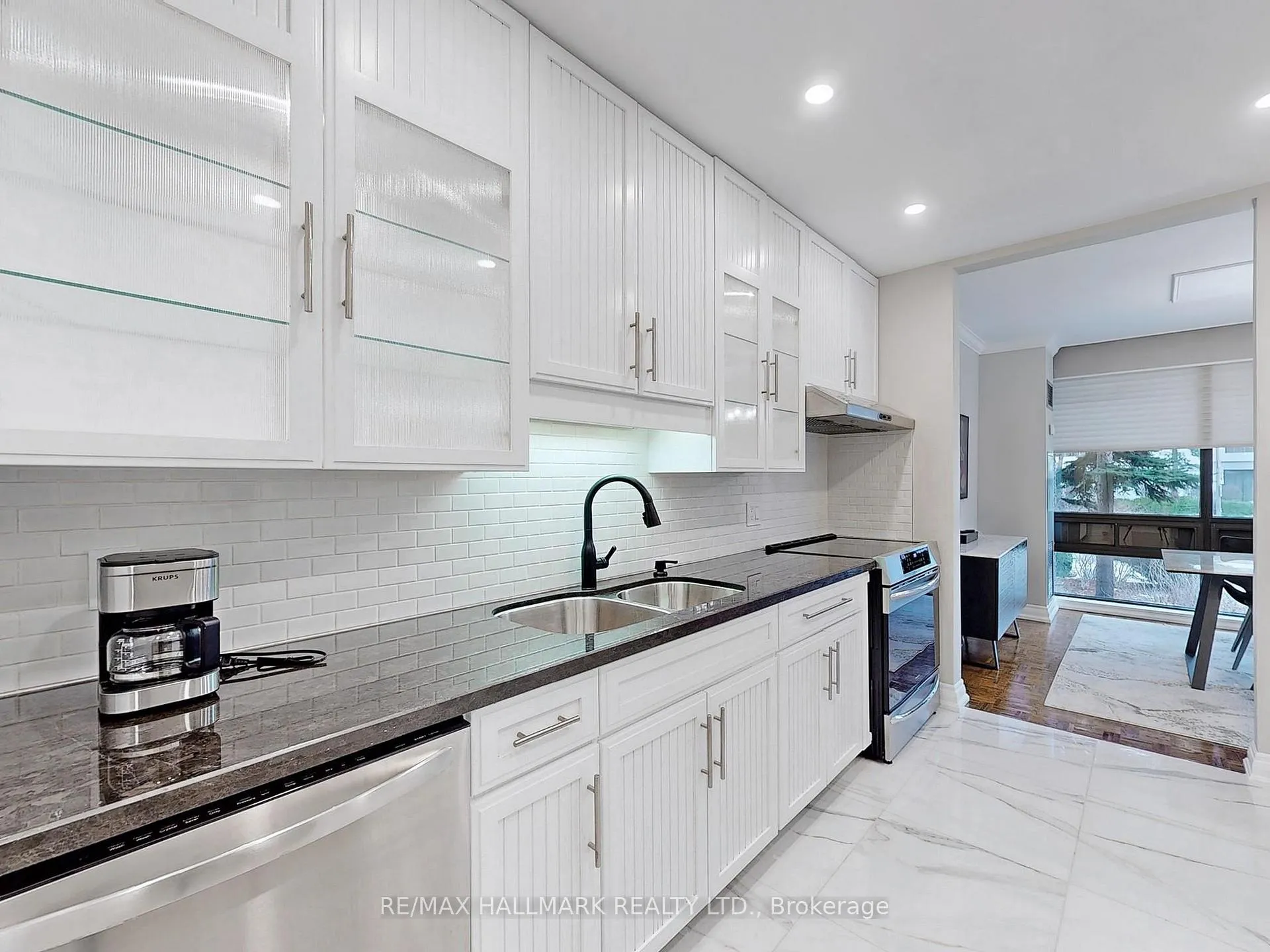 Photo 23 of Unit 201, 619 Avenue Road, Toronto, Yonge-St. Clair — HOMEH