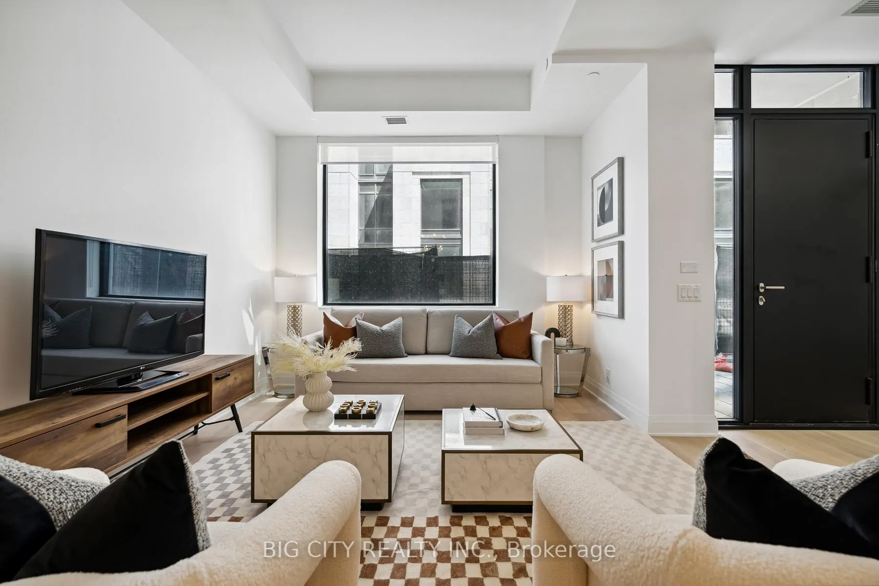 Photo 5 of Unit TH01, 33 Frederick Todd Way, Toronto, Thorncliffe Park — HOMEH