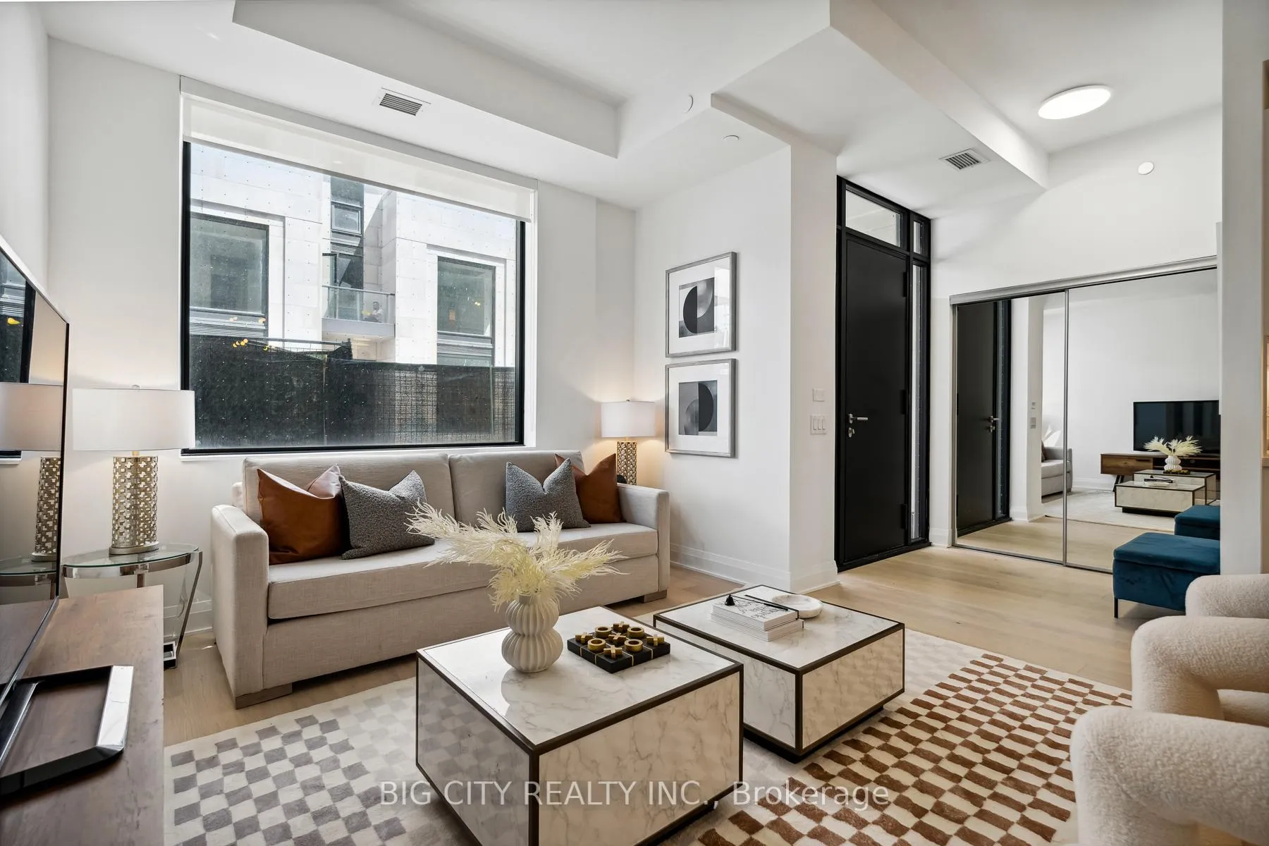 Photo 6 of Unit TH01, 33 Frederick Todd Way, Toronto, Thorncliffe Park — HOMEH