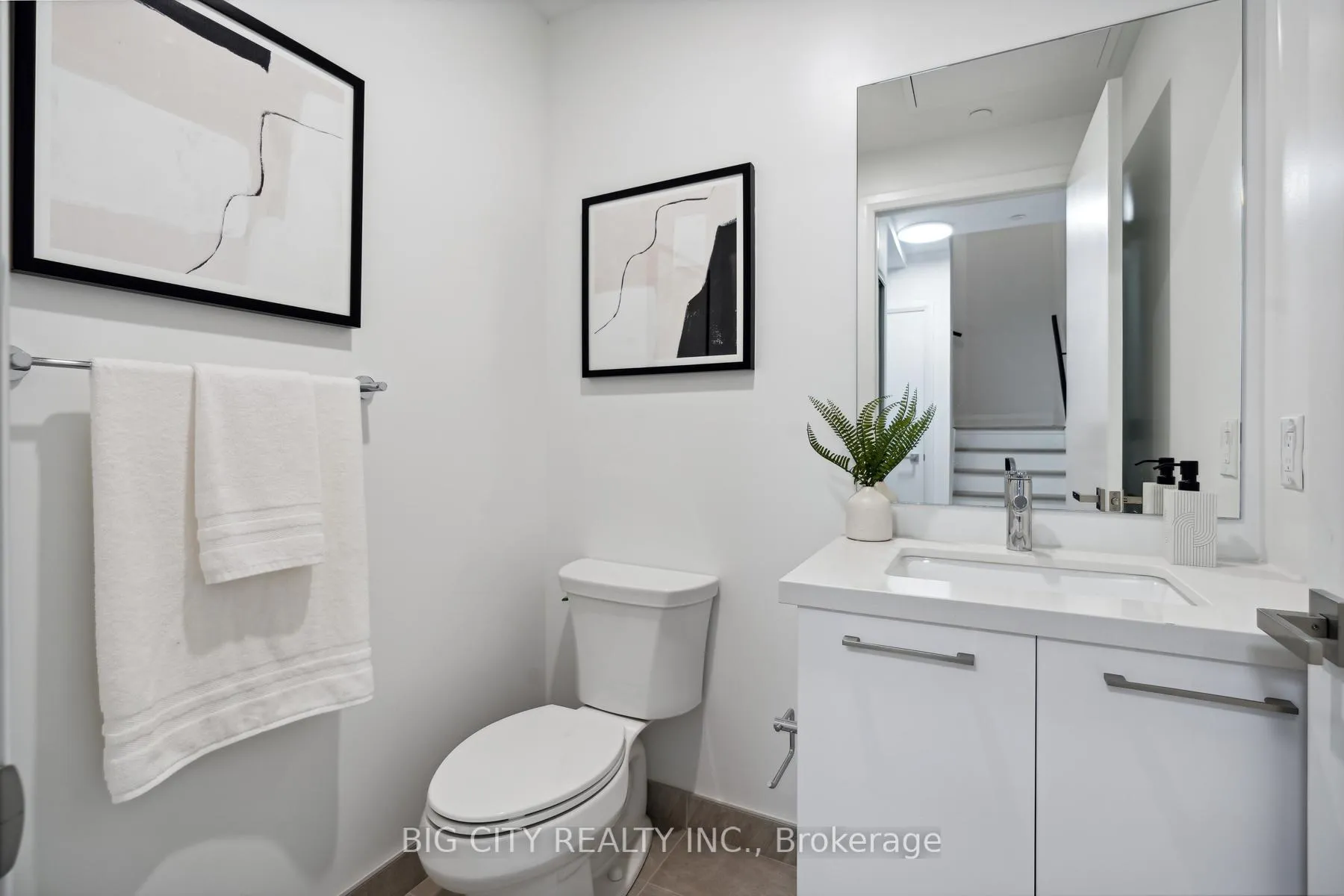 Photo 13 of Unit TH01, 33 Frederick Todd Way, Toronto, Thorncliffe Park — HOMEH