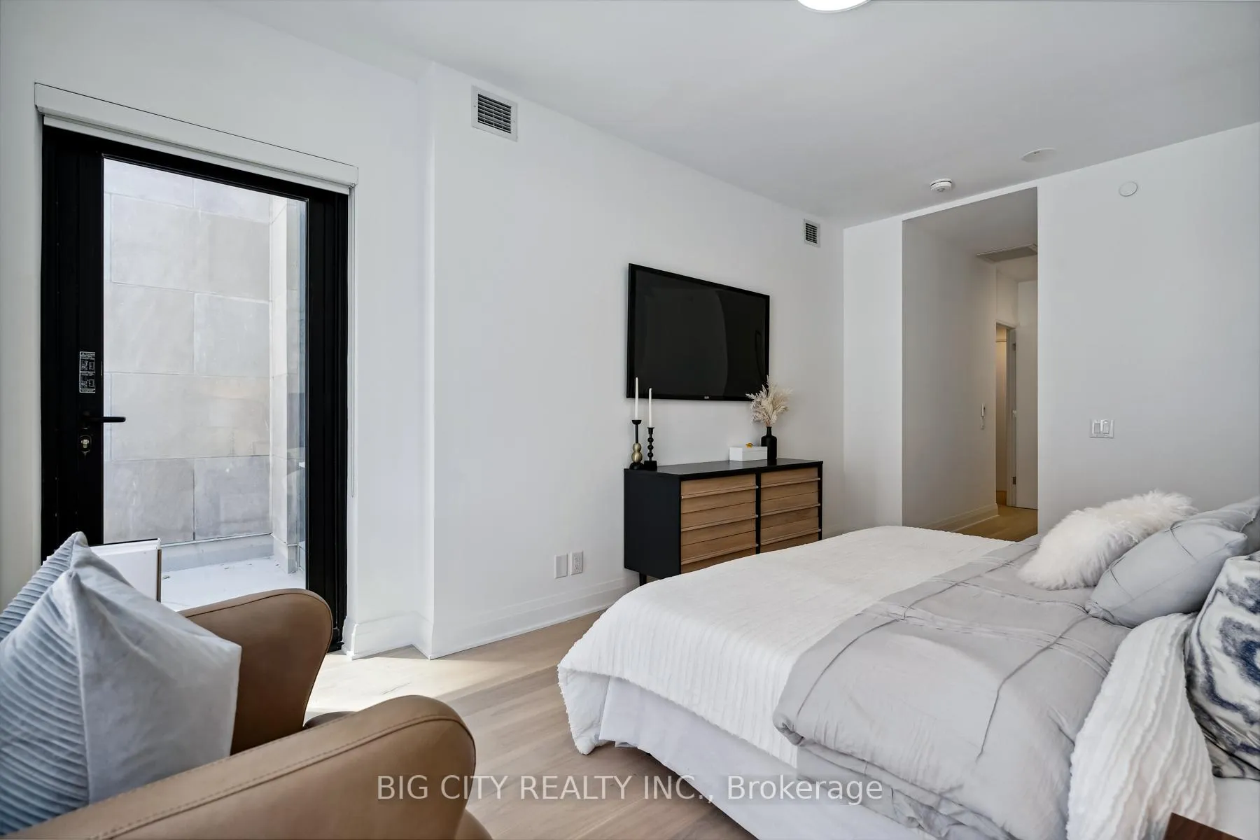 Photo 20 of Unit TH01, 33 Frederick Todd Way, Toronto, Thorncliffe Park — HOMEH