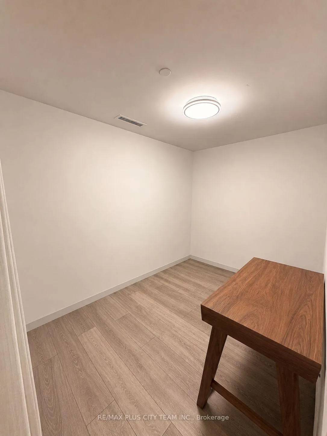 Photo 5 of Unit 412, 1604 Charles Street, Whitby, Port Whitby — HOMEH