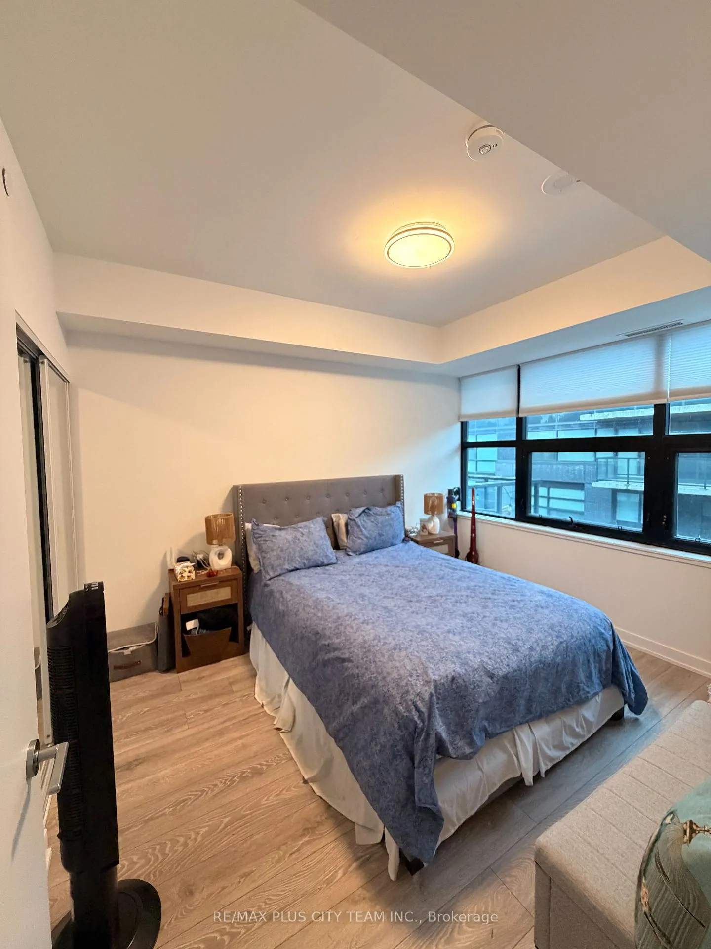 Photo 6 of Unit 412, 1604 Charles Street, Whitby, Port Whitby — HOMEH