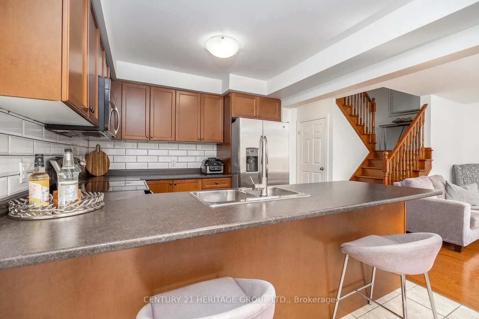 Photo 8 of 32 Hyslop Avenue, Hamilton, Rural Glanbrook — HOMEH