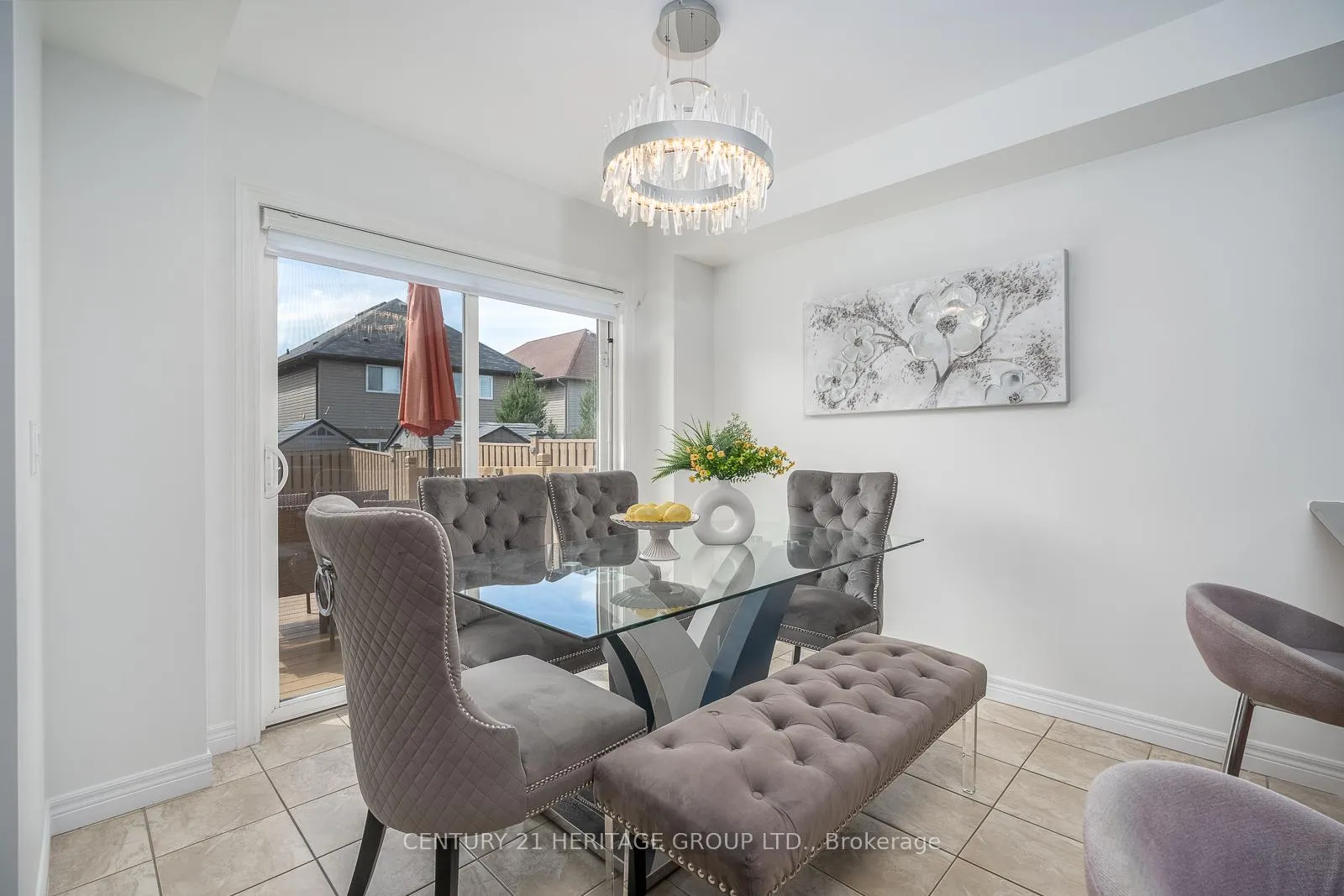 Photo 11 of 32 Hyslop Avenue, Hamilton, Rural Glanbrook — HOMEH
