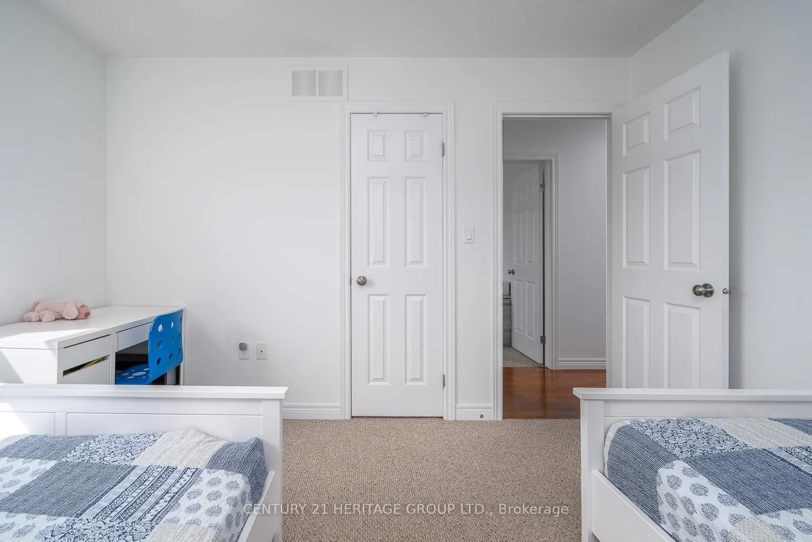 Photo 21 of 32 Hyslop Avenue, Hamilton, Rural Glanbrook — HOMEH