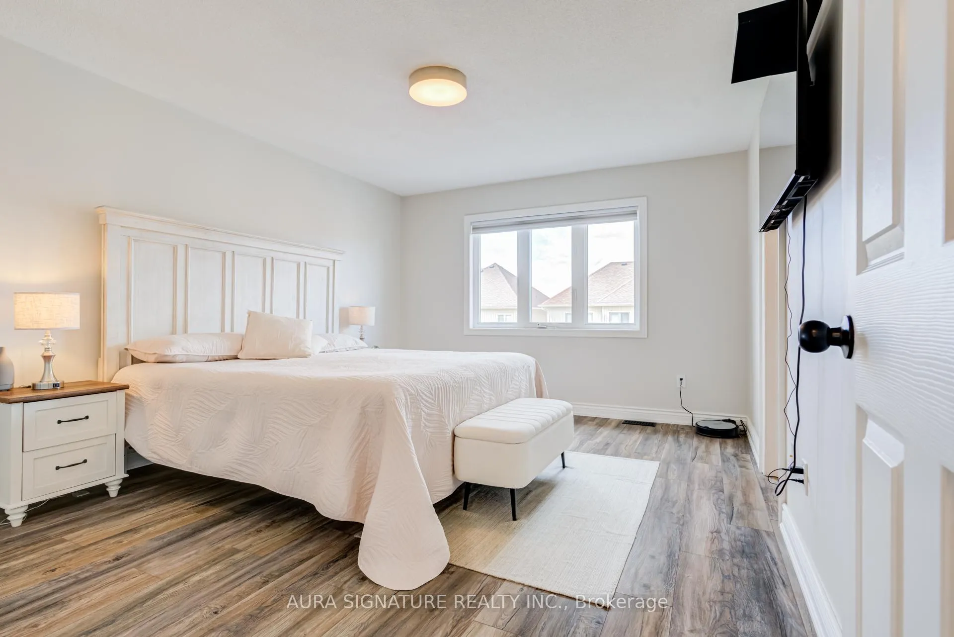 Photo 18 of 44 Mccabe Lane, New Tecumseth, Tottenham — HOMEH