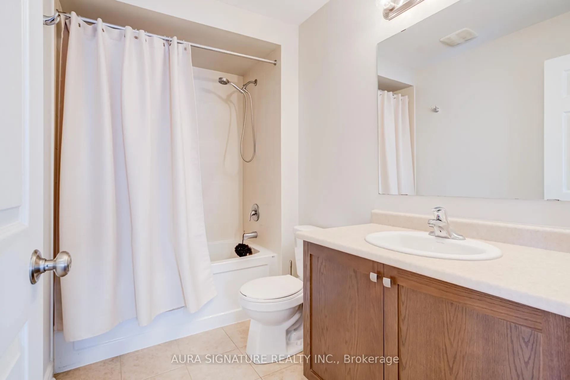 Photo 29 of 44 Mccabe Lane, New Tecumseth, Tottenham — HOMEH