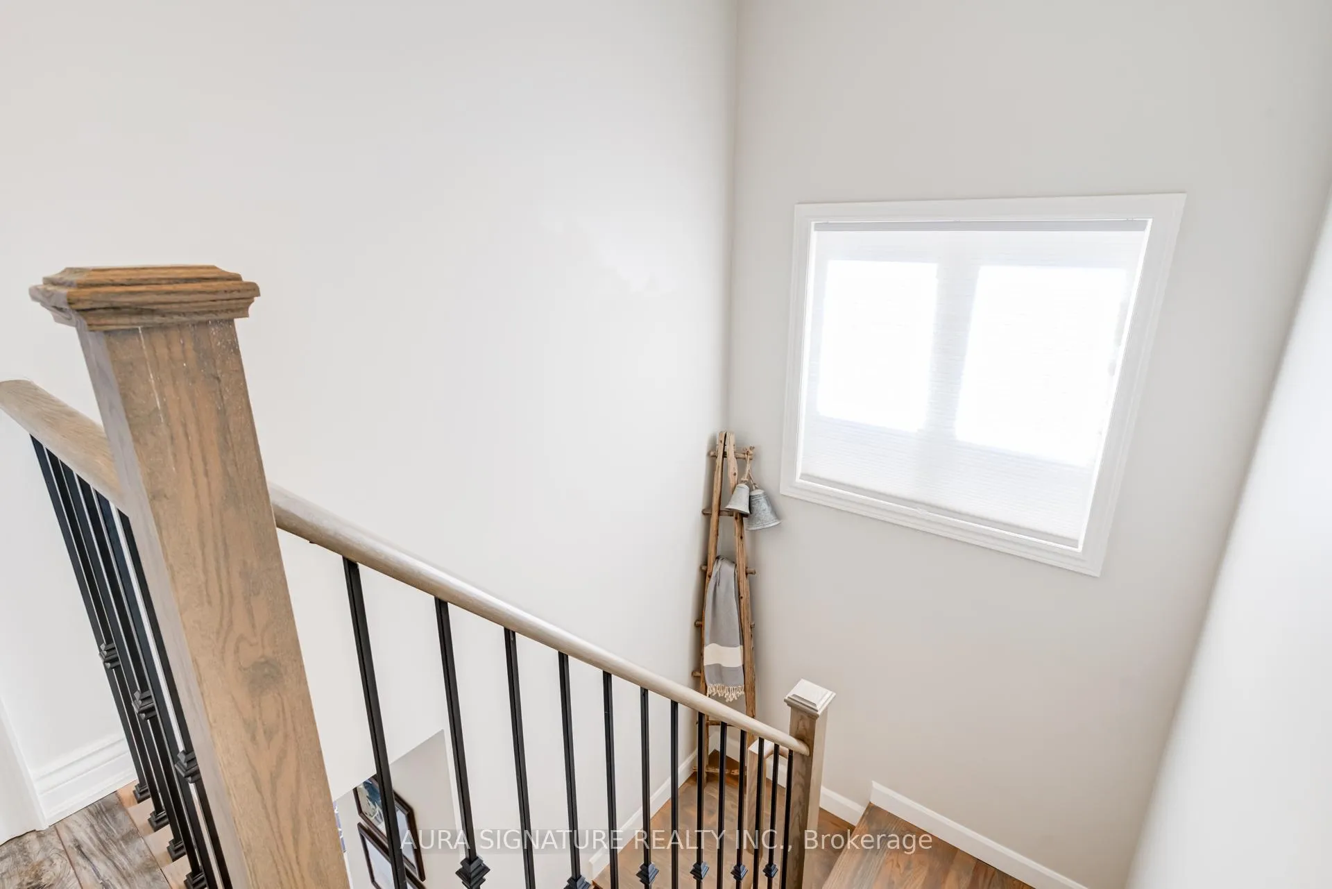 Photo 30 of 44 Mccabe Lane, New Tecumseth, Tottenham — HOMEH