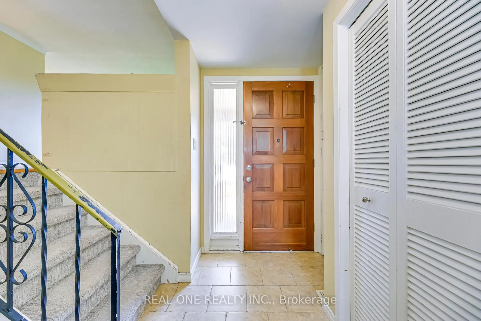 Photo 4 of 604 Bridle Wood, Burlington, Appleby — HOMEH