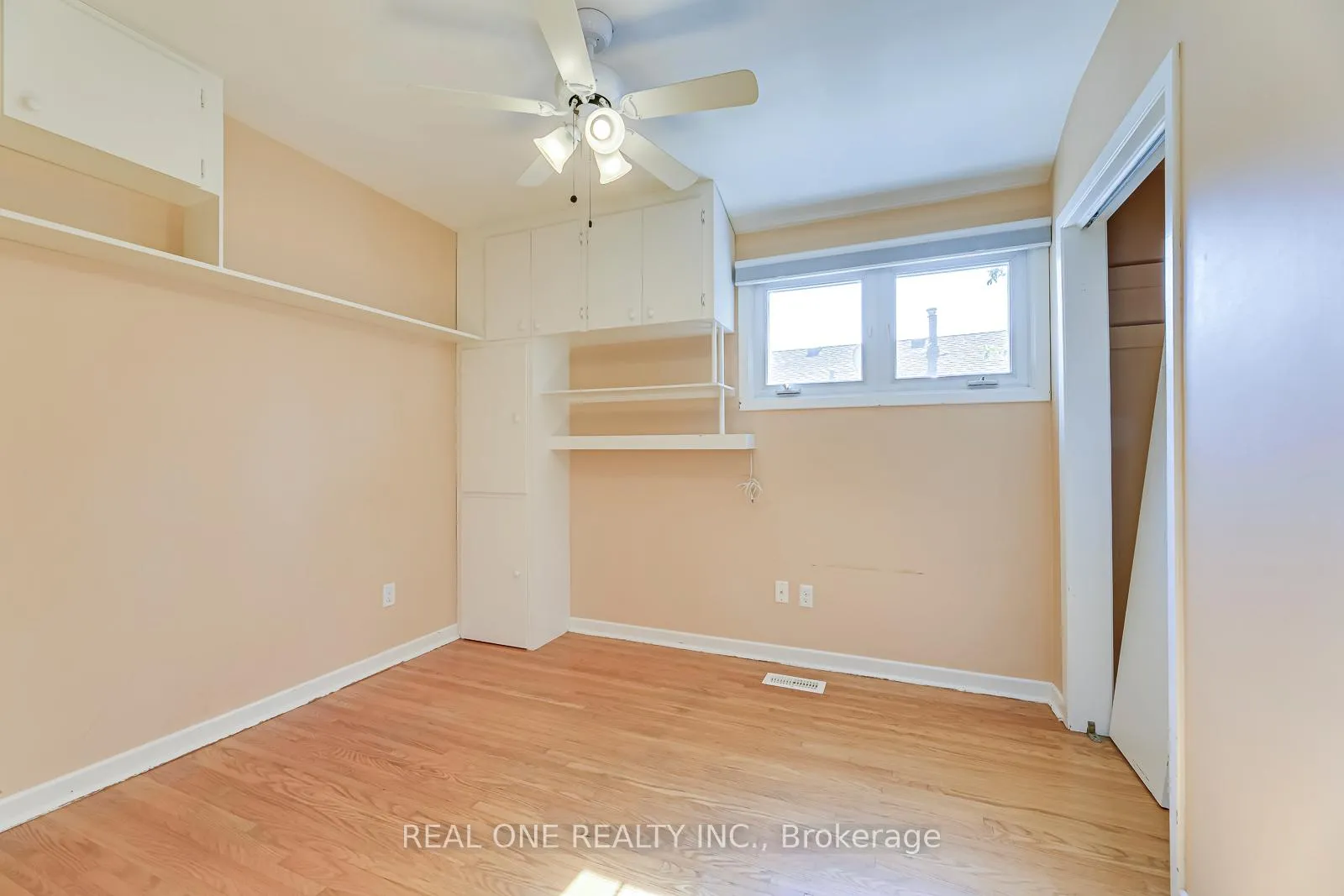 Photo 21 of 604 Bridle Wood, Burlington, Appleby — HOMEH