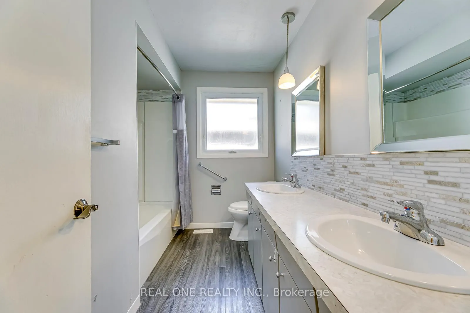Photo 23 of 604 Bridle Wood, Burlington, Appleby — HOMEH