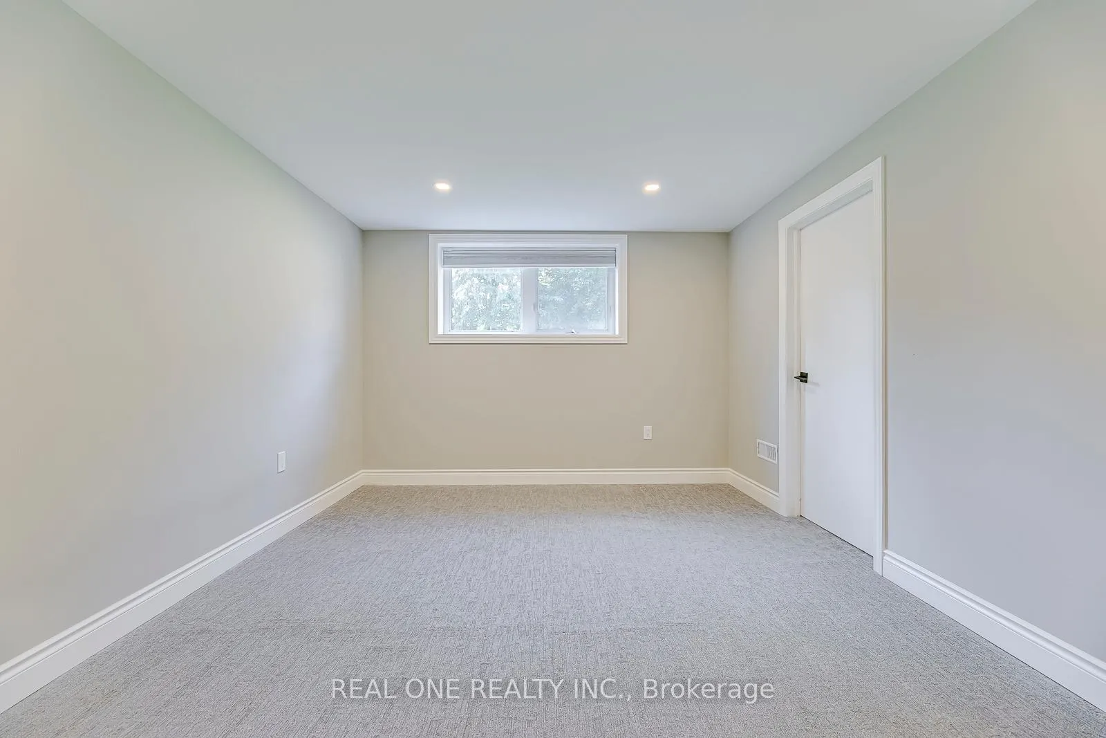 Photo 29 of 604 Bridle Wood, Burlington, Appleby — HOMEH