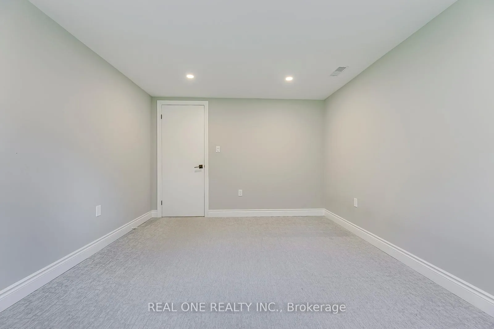 Photo 30 of 604 Bridle Wood, Burlington, Appleby — HOMEH