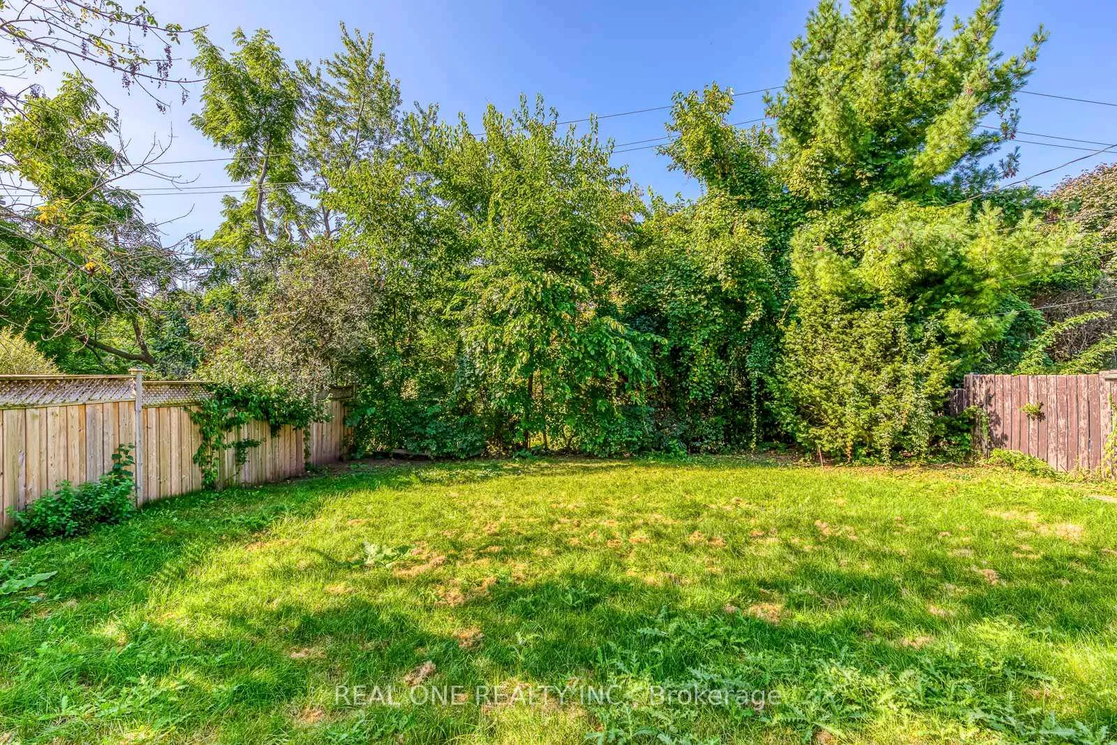 Photo 36 of 604 Bridle Wood, Burlington, Appleby — HOMEH
