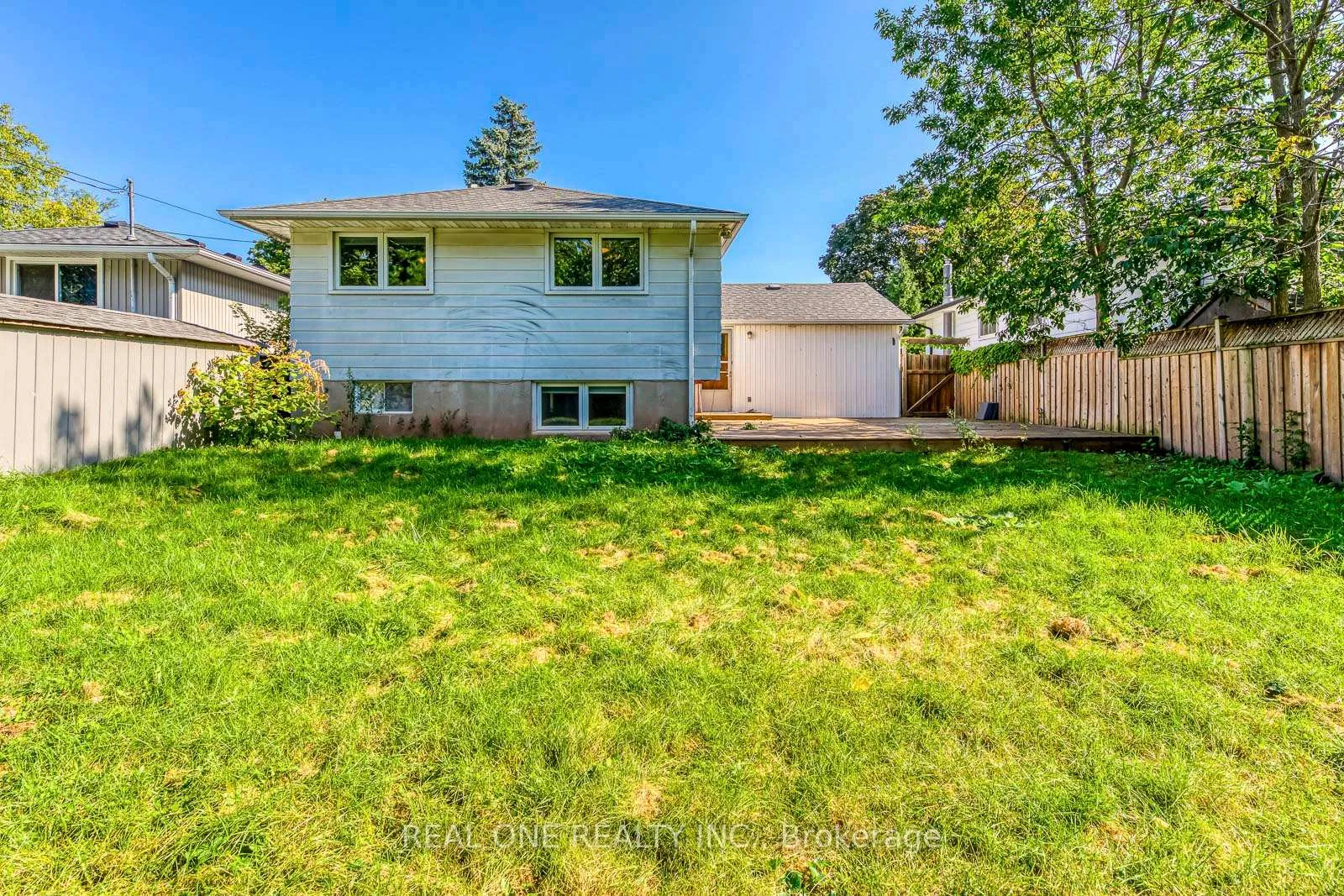 Photo 37 of 604 Bridle Wood, Burlington, Appleby — HOMEH