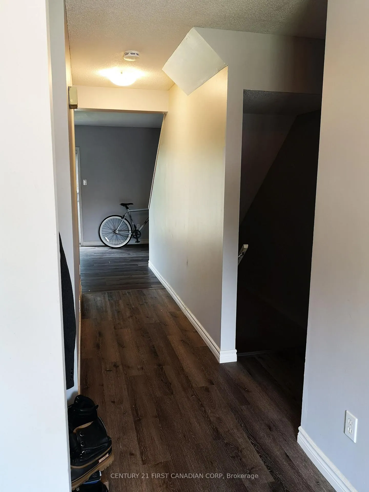 Photo 8 of Unit 21, 190 Fleming Drive, London, East D — HOMEH