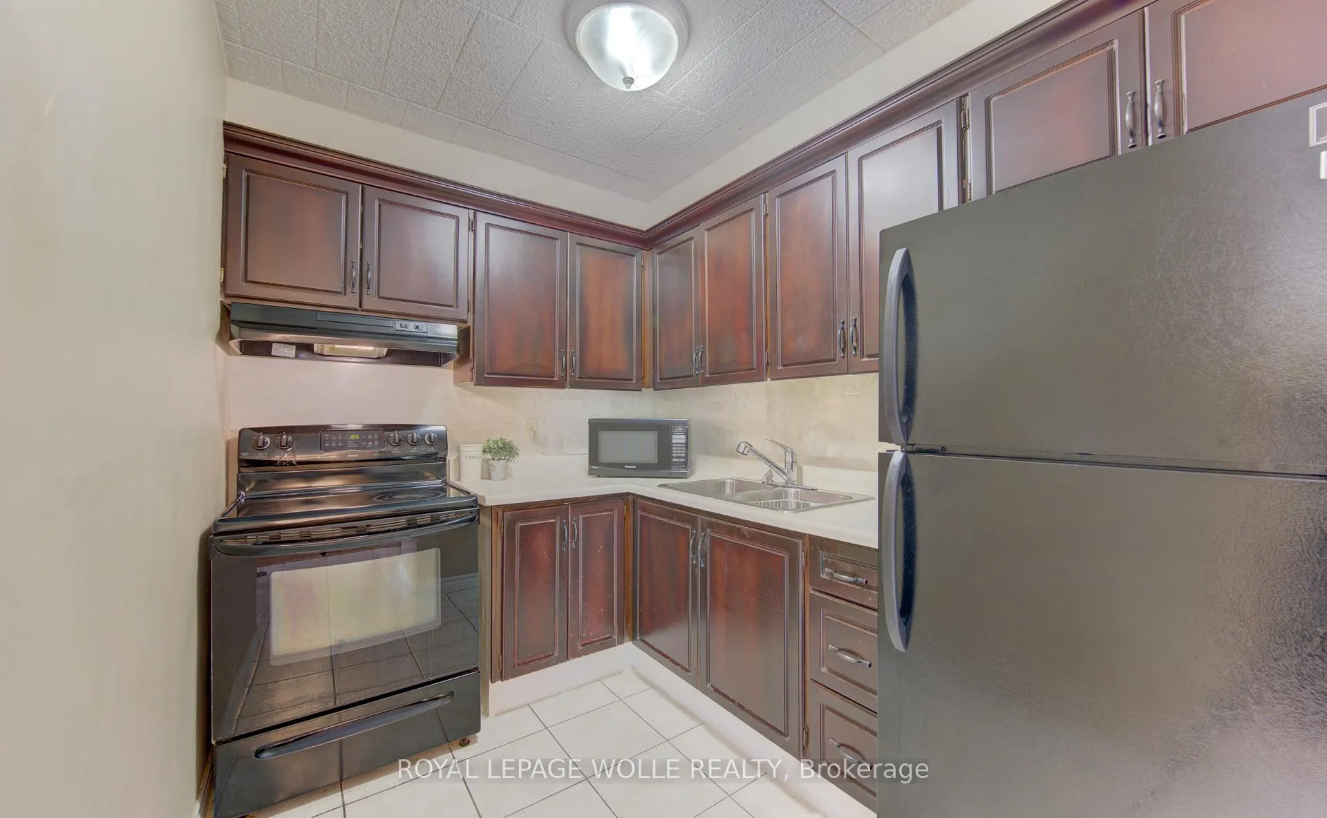 Photo 14 of Unit 301, 71 Vanier Drive, Kitchener — HOMEH