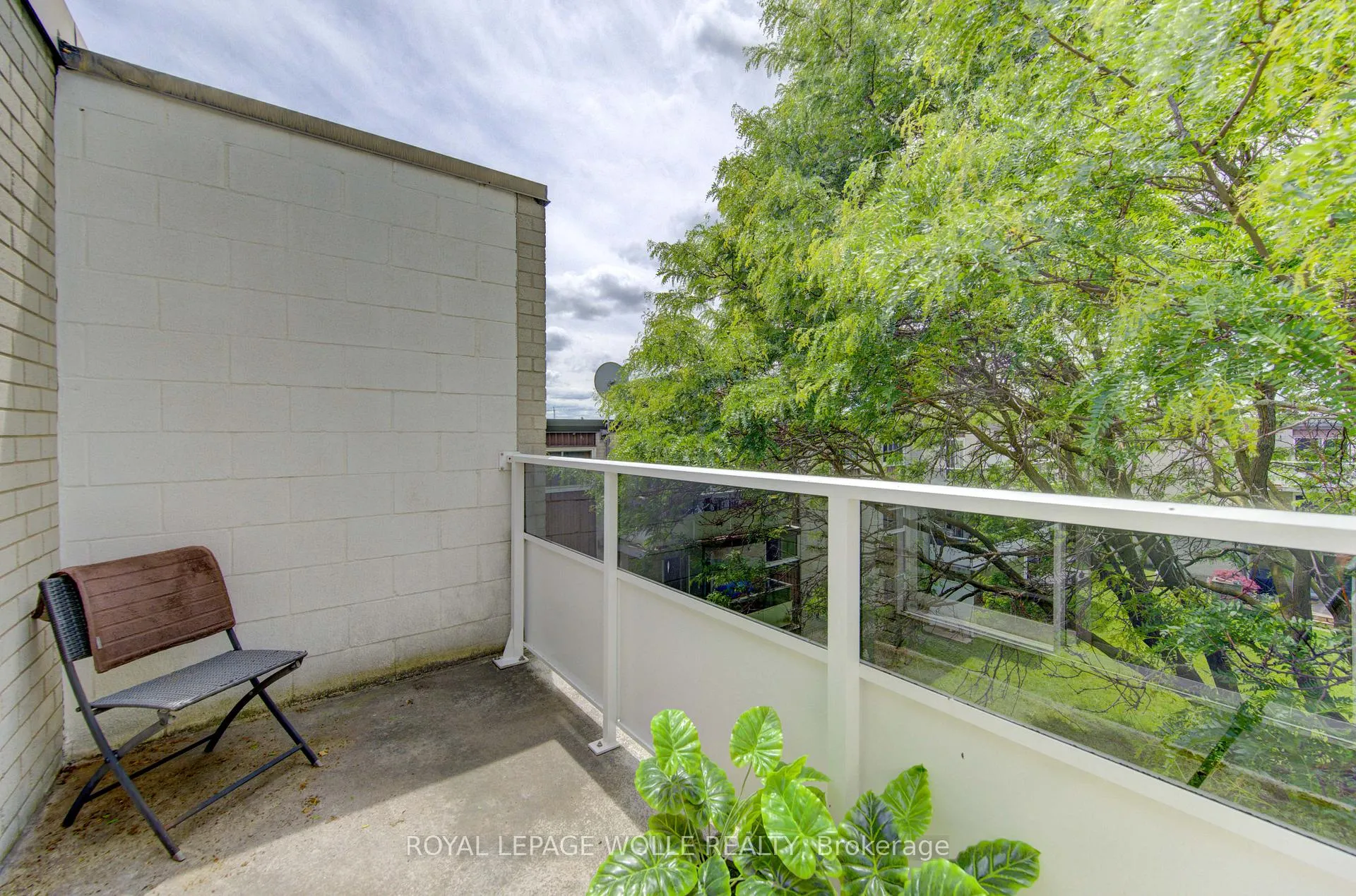 Photo 25 of Unit 301, 71 Vanier Drive, Kitchener — HOMEH