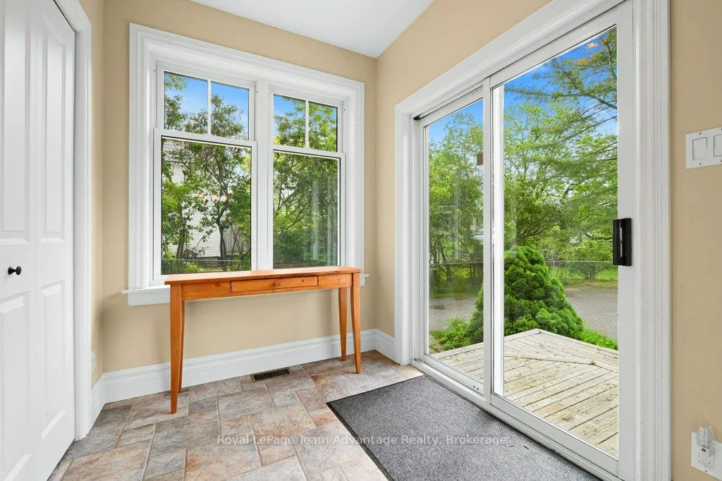 Photo 18 of 35 William Street, Parry Sound — HOMEH