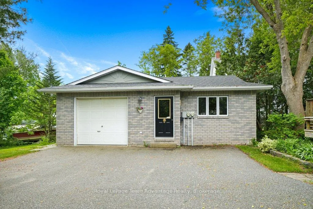 Photo 28 of 35 William Street, Parry Sound — HOMEH