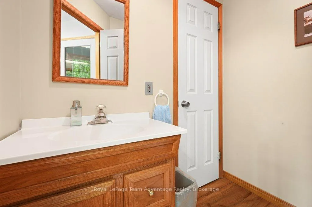 Photo 36 of 35 William Street, Parry Sound — HOMEH