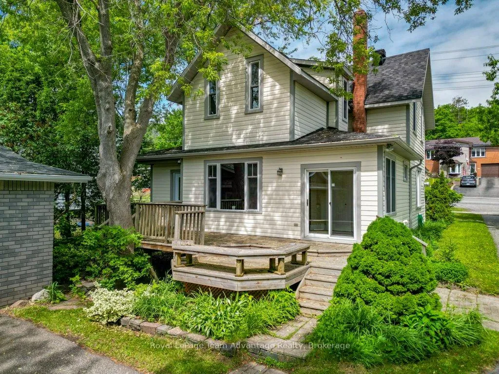 Photo 39 of 35 William Street, Parry Sound — HOMEH
