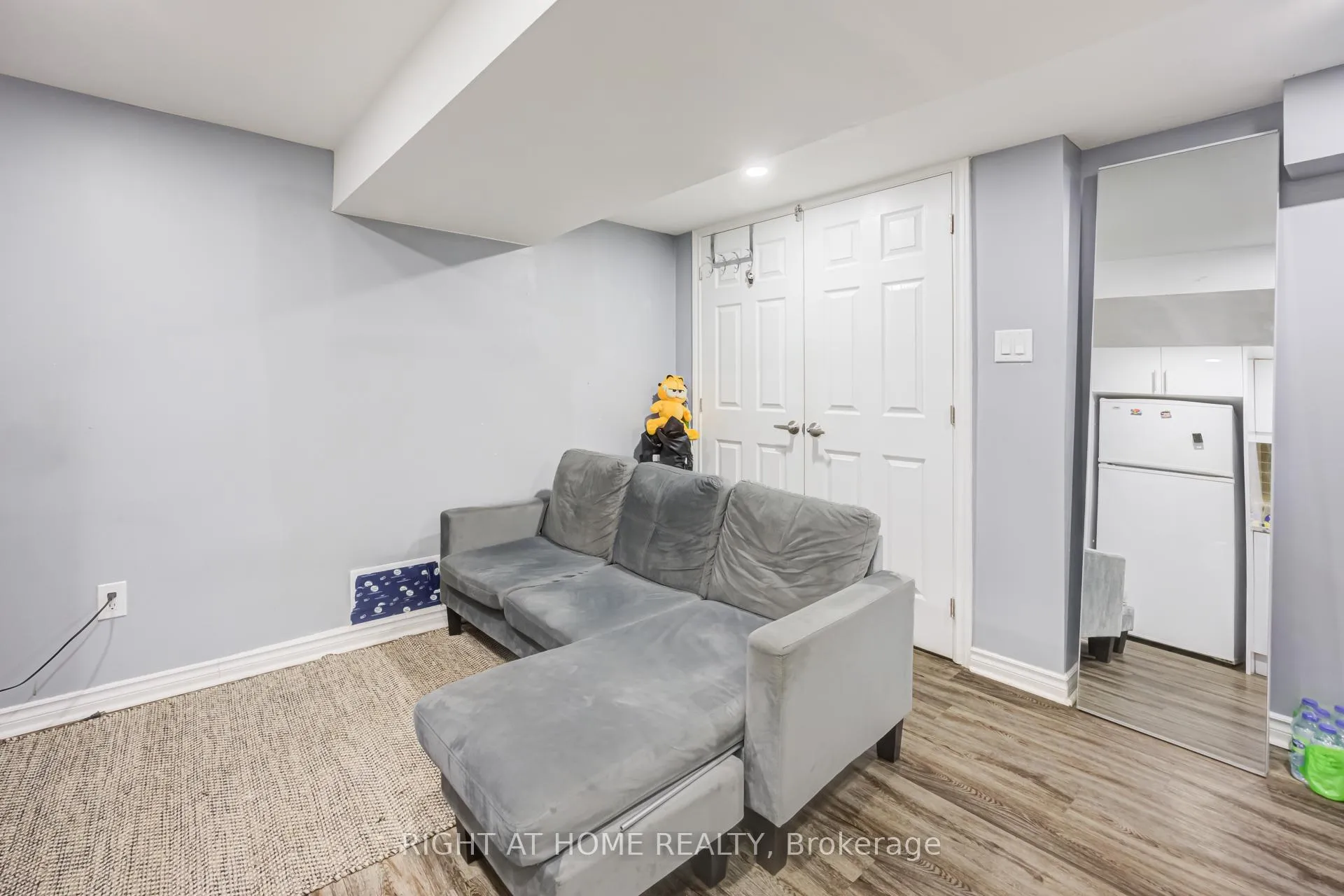 Photo 18 of 519 Rogers Road, Toronto, Keelesdale-Eglinton West — HOMEH