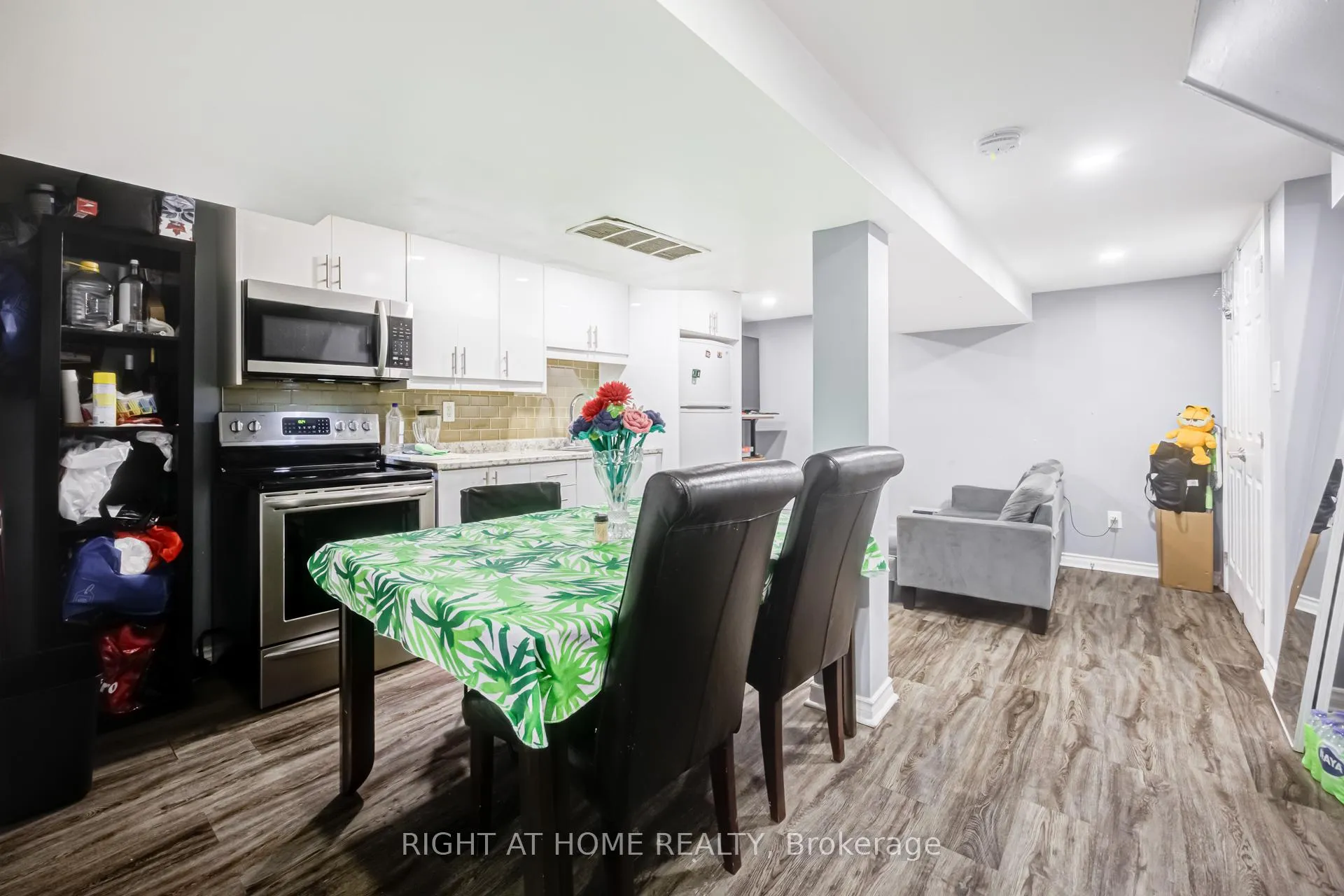 Photo 20 of 519 Rogers Road, Toronto, Keelesdale-Eglinton West — HOMEH