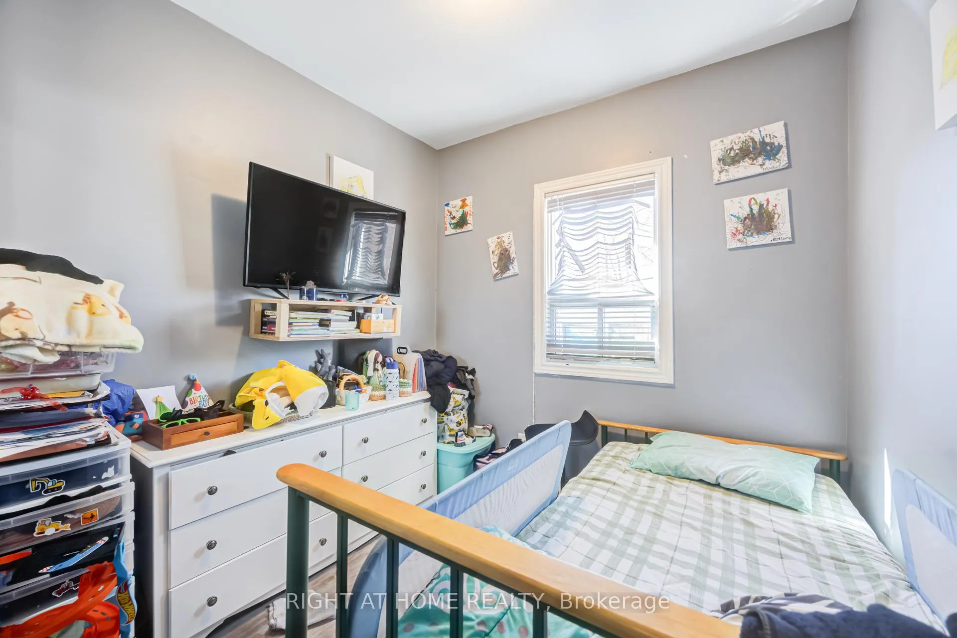 Photo 31 of 519 Rogers Road, Toronto, Keelesdale-Eglinton West — HOMEH