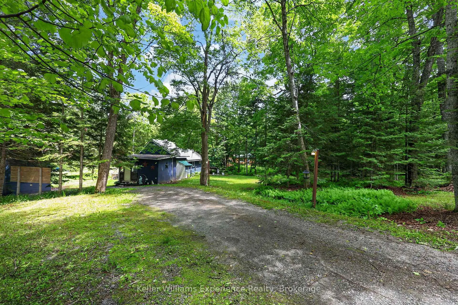 Photo 4 of 1133 Sherwood Forest Road, Bracebridge, Oakley — HOMEH