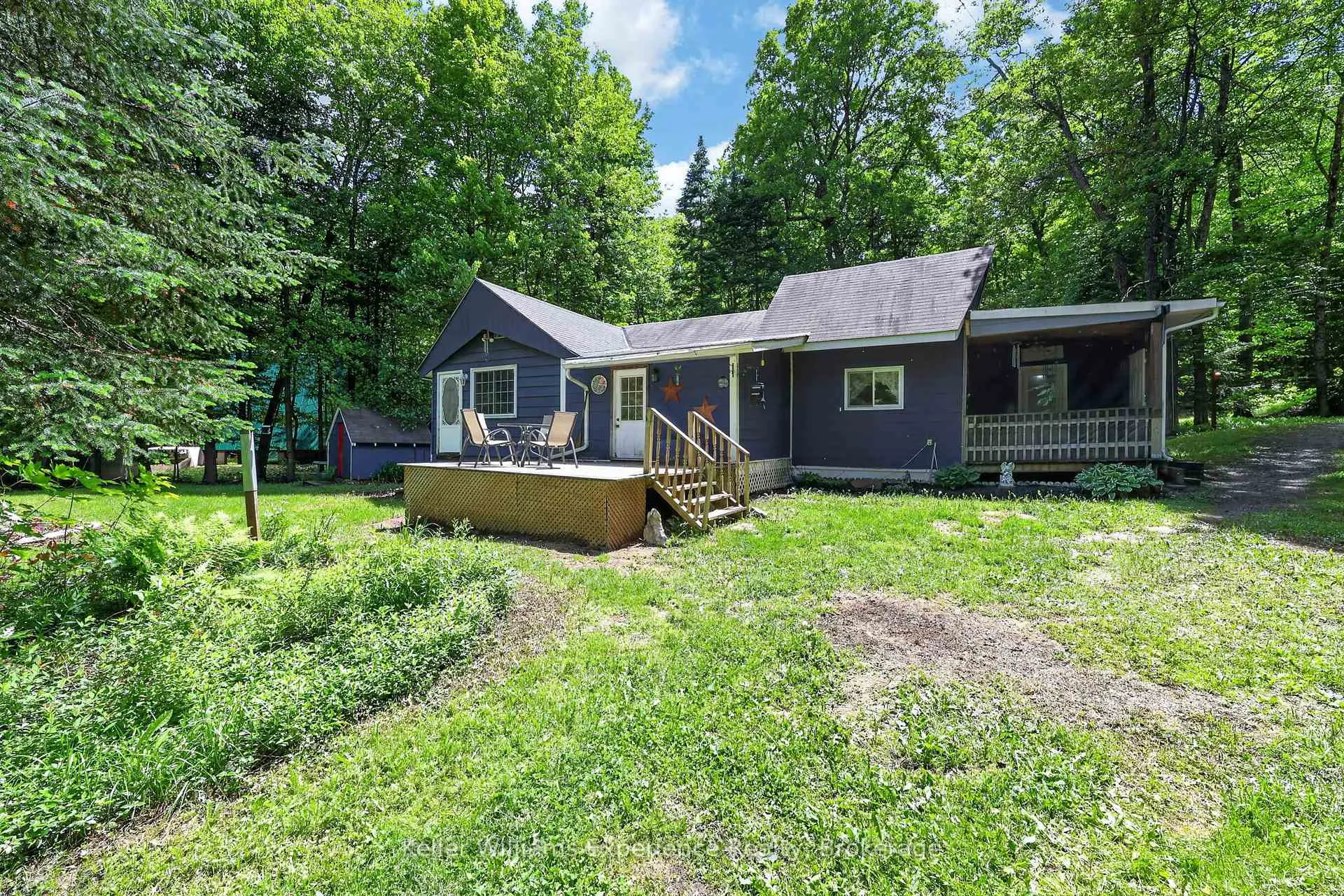 Photo 10 of 1133 Sherwood Forest Road, Bracebridge, Oakley — HOMEH