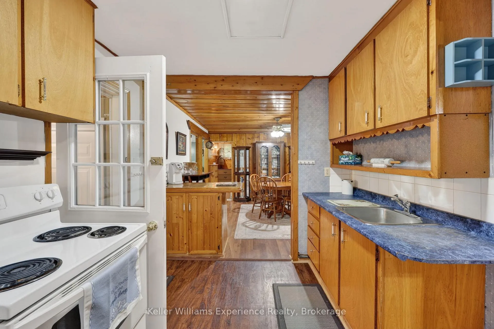 Photo 14 of 1133 Sherwood Forest Road, Bracebridge, Oakley — HOMEH