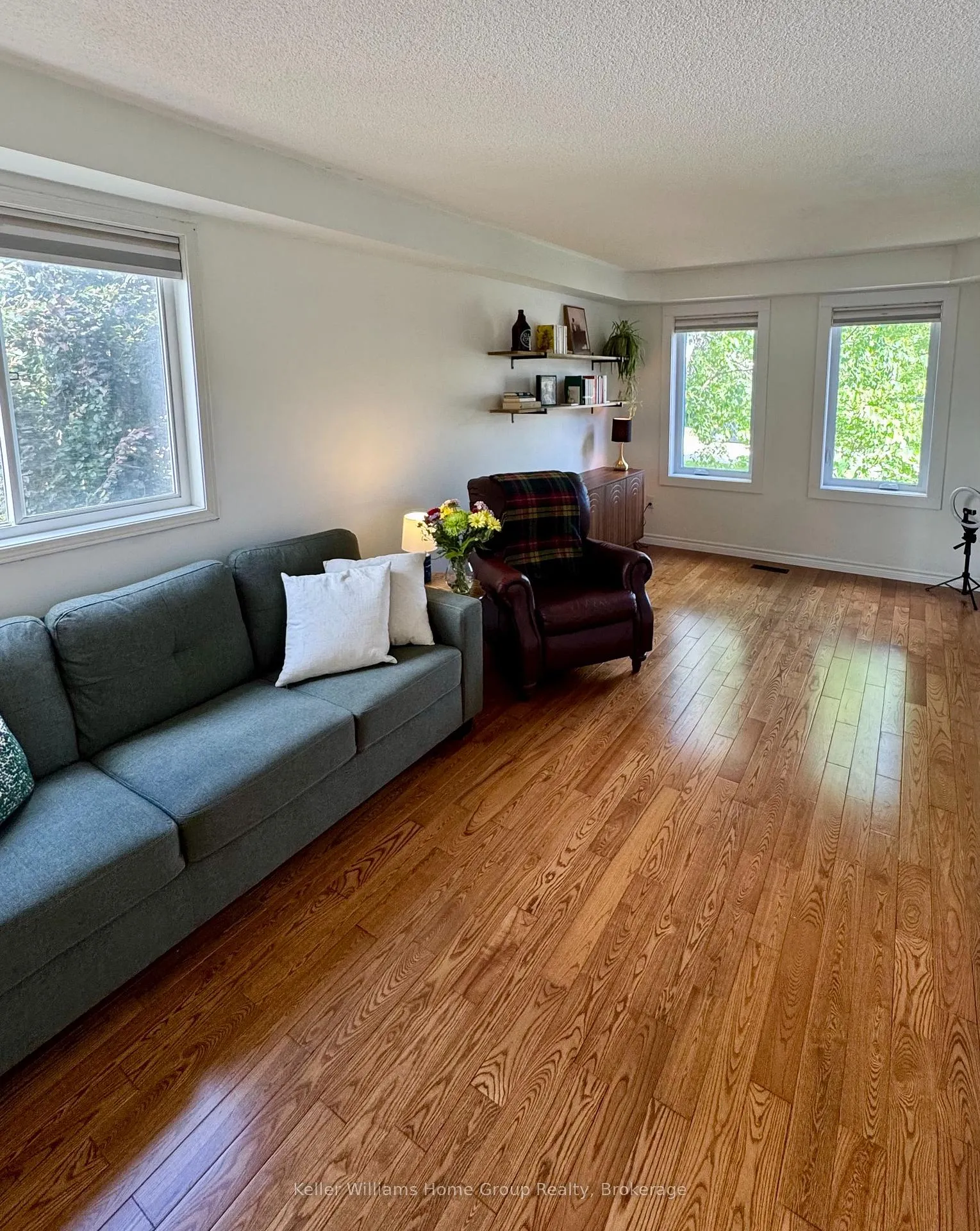 Photo 5 of 304 Daniel Crescent, Centre Wellington, Elora/Salem — HOMEH