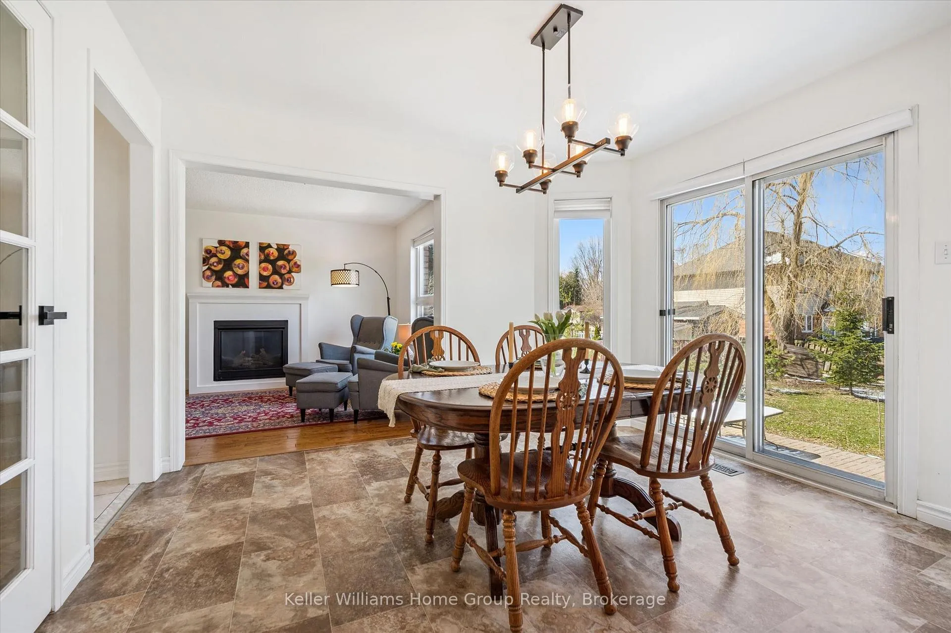 Photo 14 of 304 Daniel Crescent, Centre Wellington, Elora/Salem — HOMEH