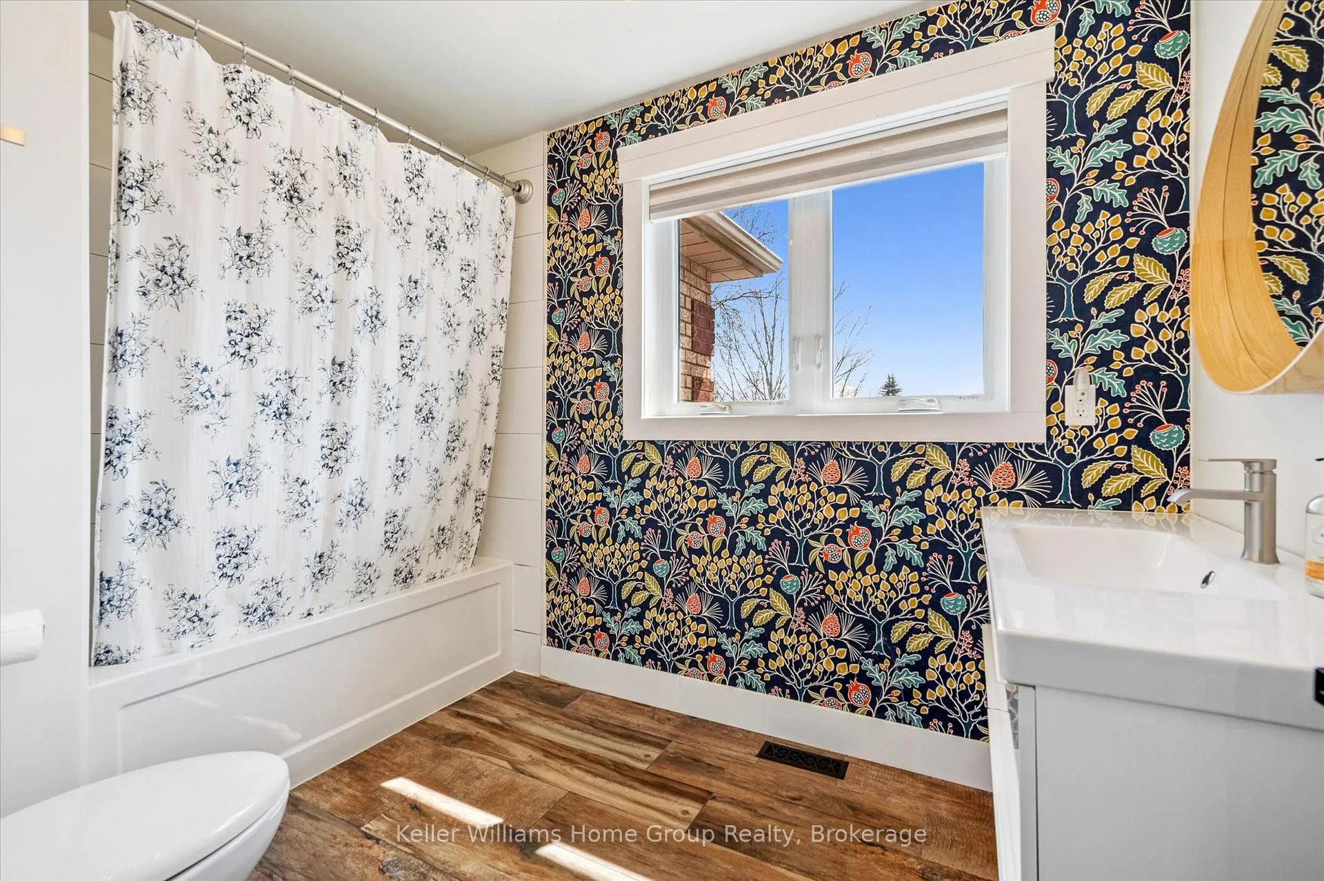 Photo 24 of 304 Daniel Crescent, Centre Wellington, Elora/Salem — HOMEH