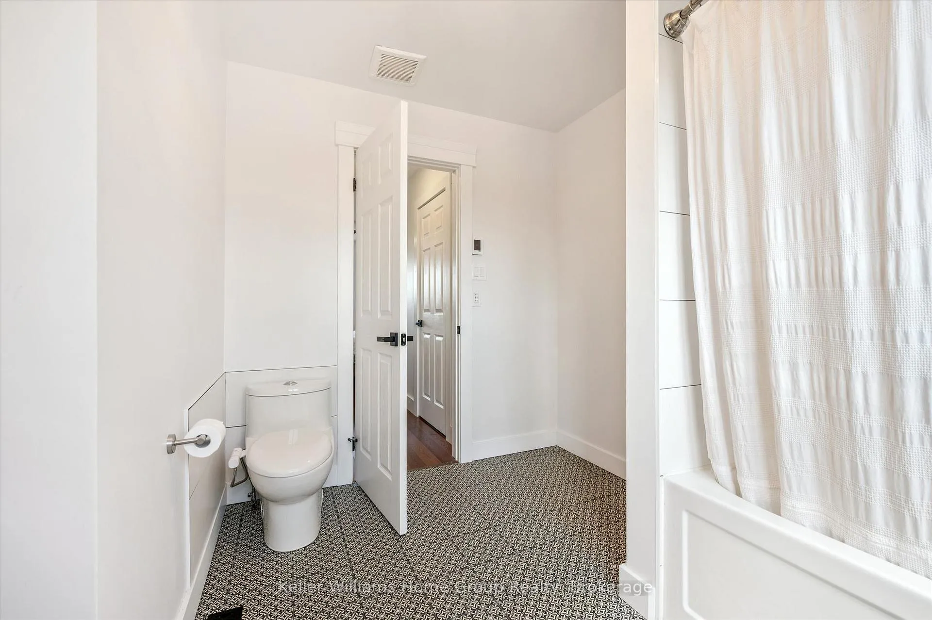 Photo 28 of 304 Daniel Crescent, Centre Wellington, Elora/Salem — HOMEH