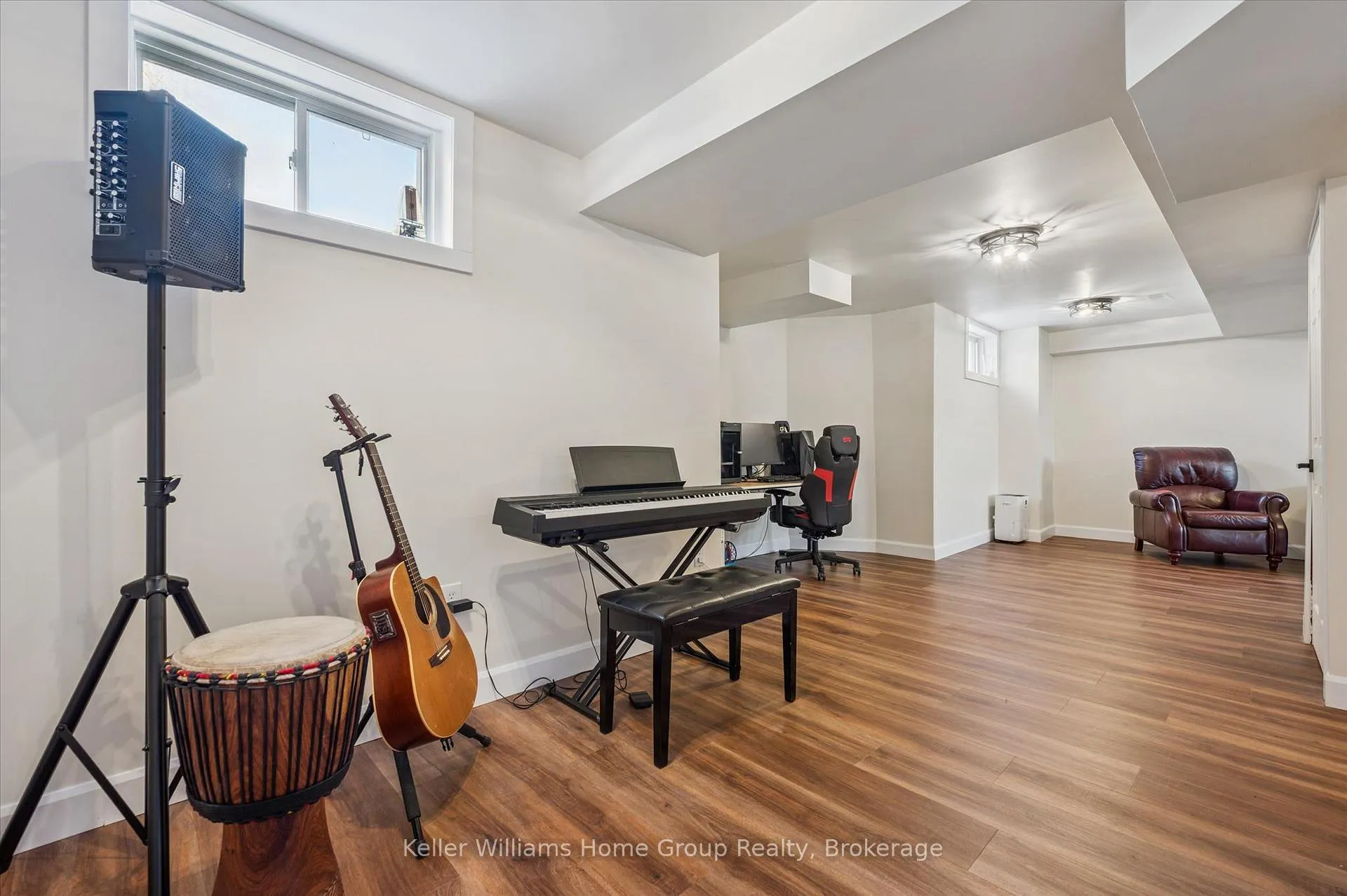 Photo 34 of 304 Daniel Crescent, Centre Wellington, Elora/Salem — HOMEH